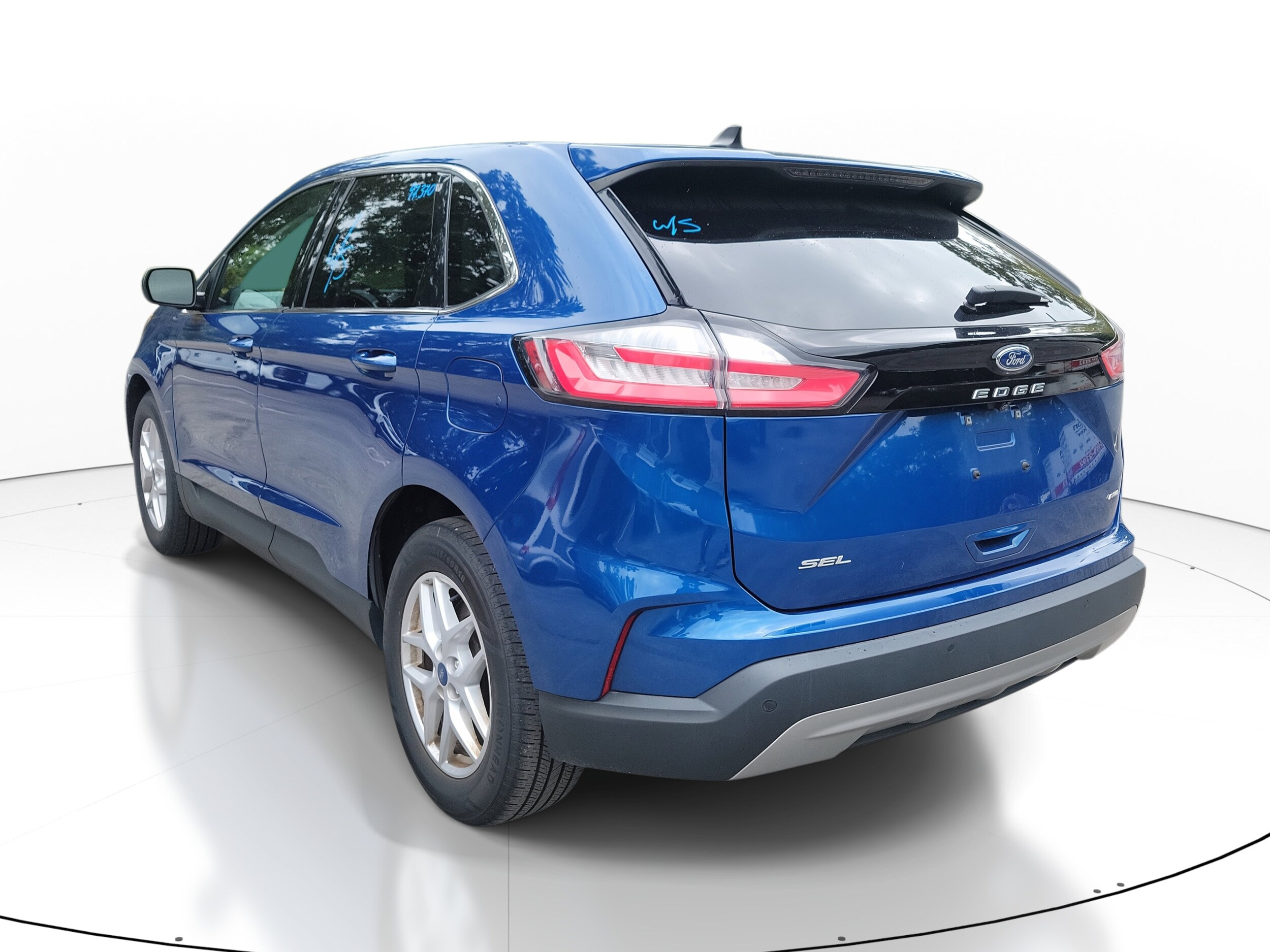 2022 Ford Edge SEL photo 4