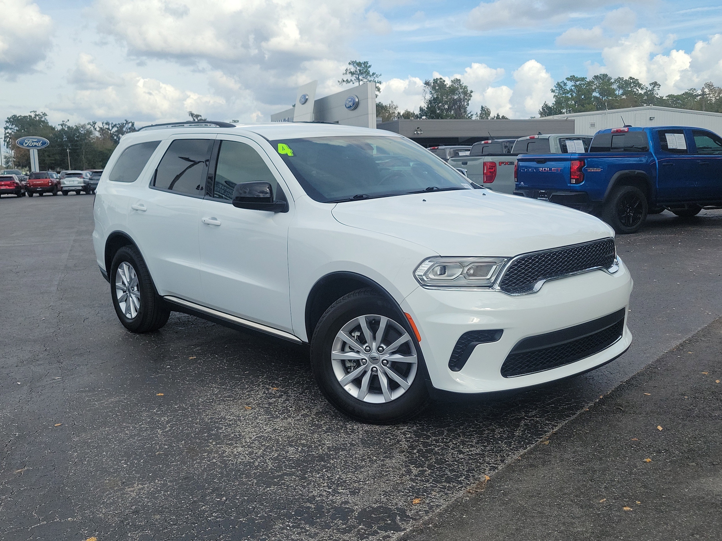 2024 Dodge Durango SXT's photo