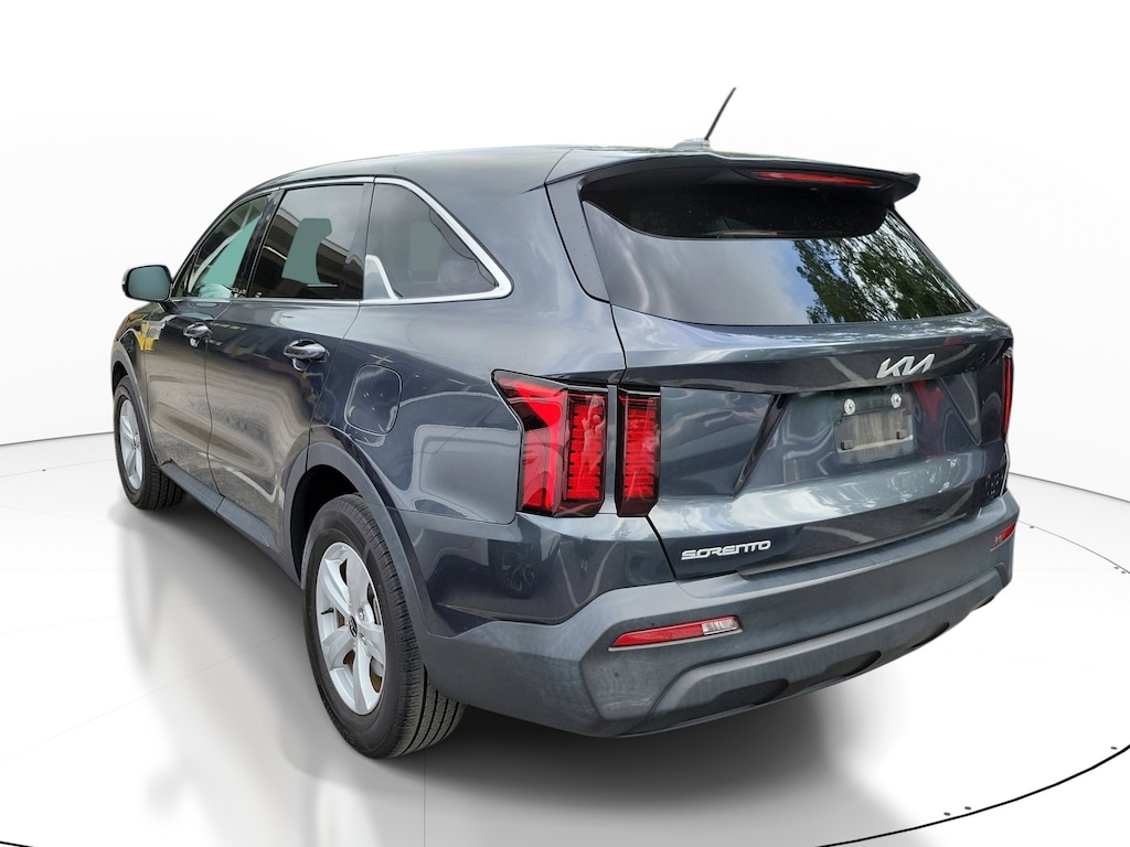 Used 2023 Kia Sorento LX SUV