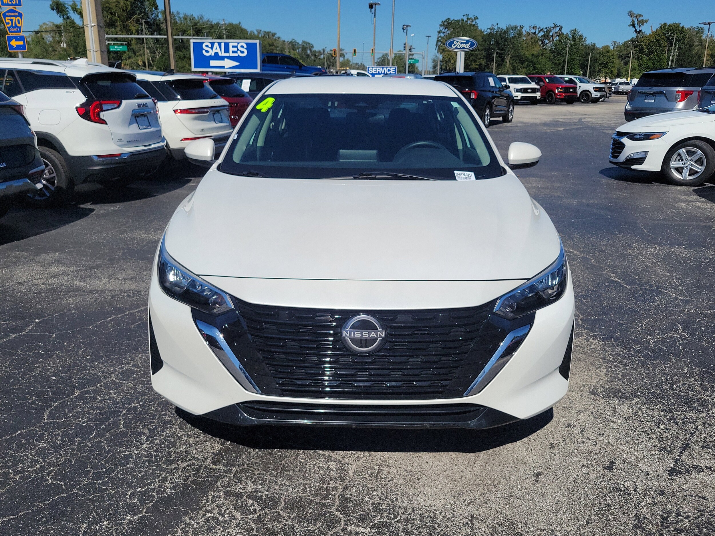 2024 Nissan Sentra SV photo 2