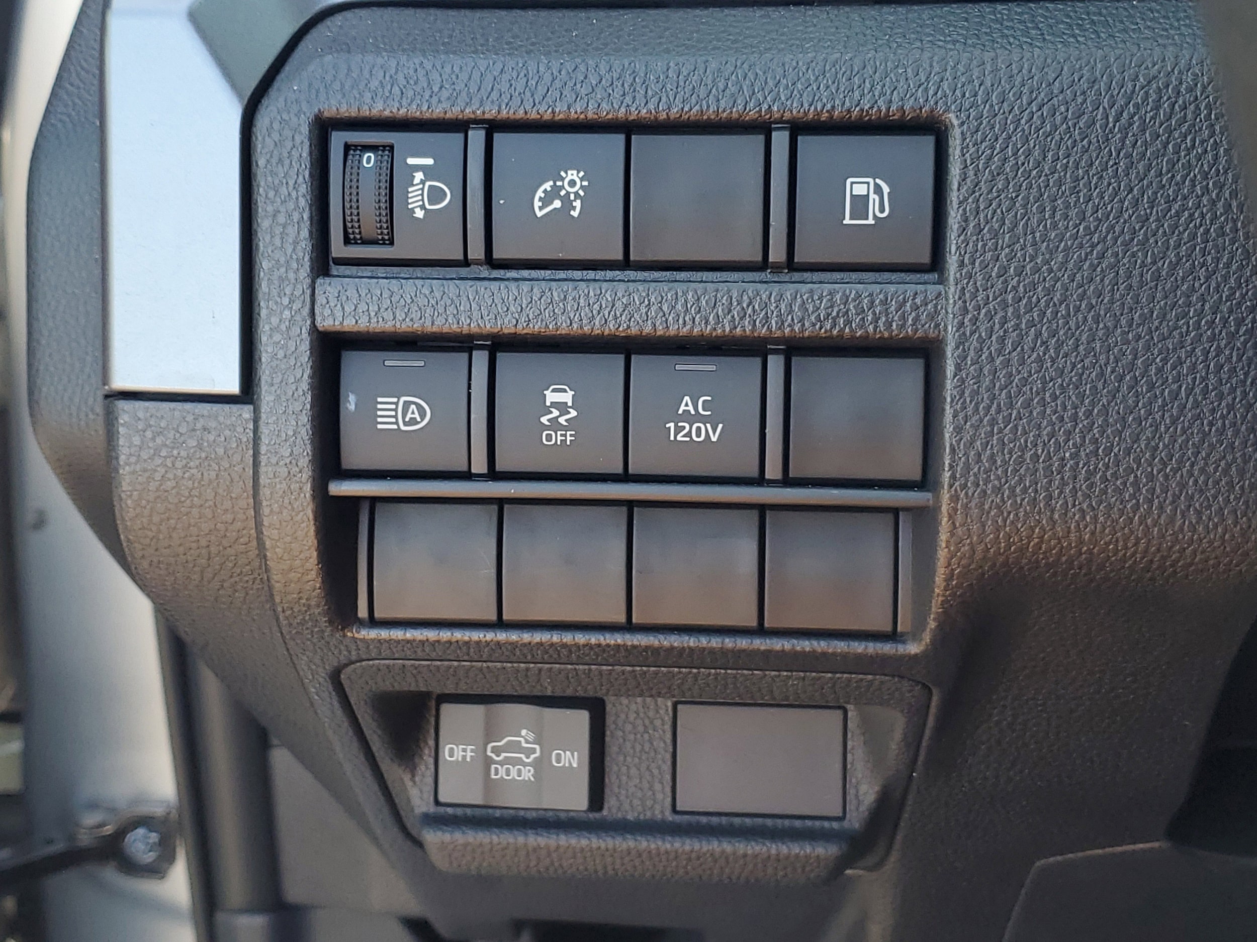 2025 Toyota Tacoma TRD Off Road - Photo 15