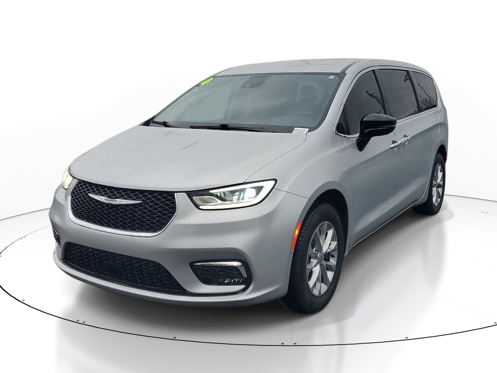 Used 2024 Chrysler Pacifica Touring L Van Passenger Van