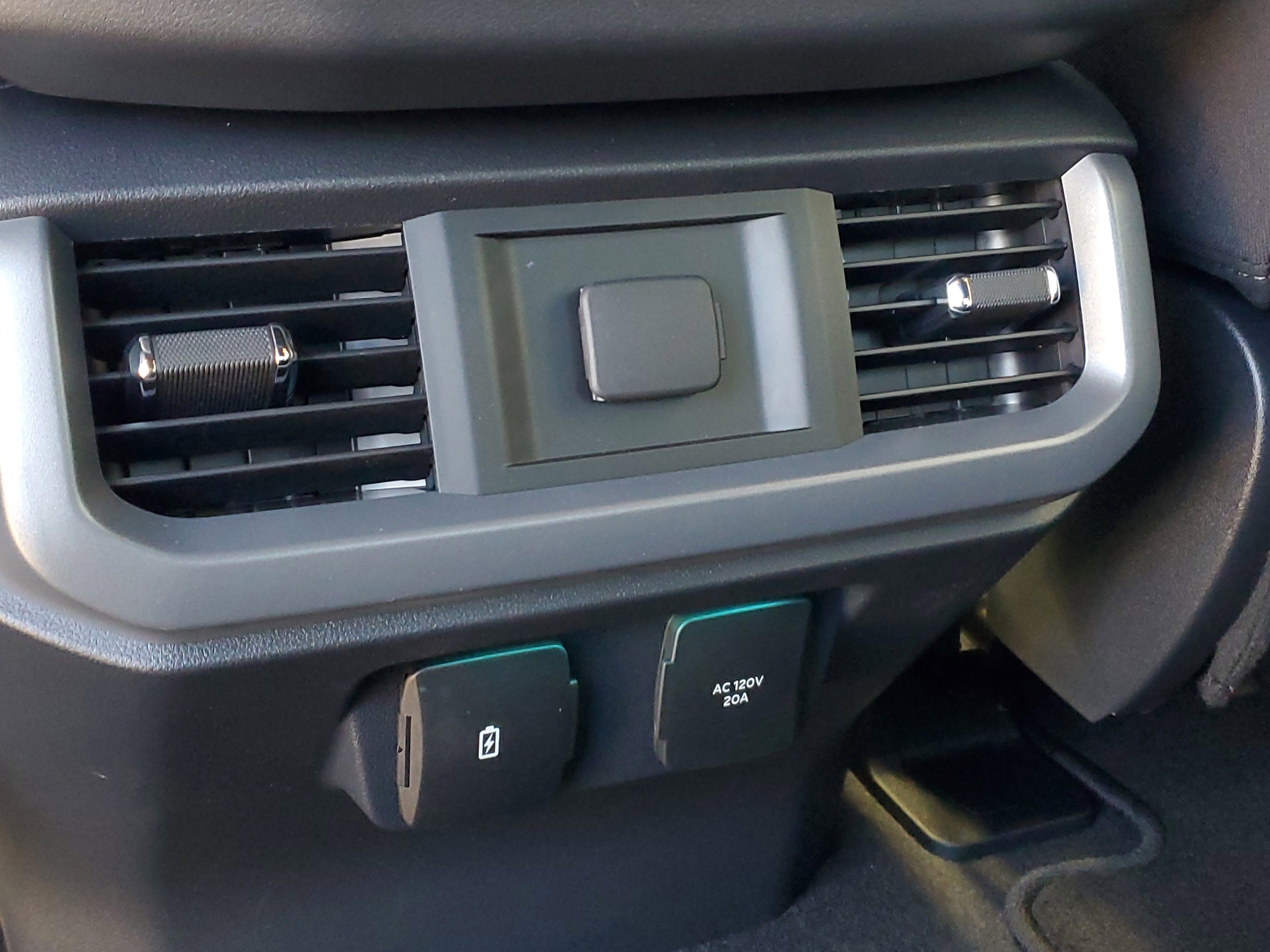 2026 Ford F-150 XLT - Photo 14