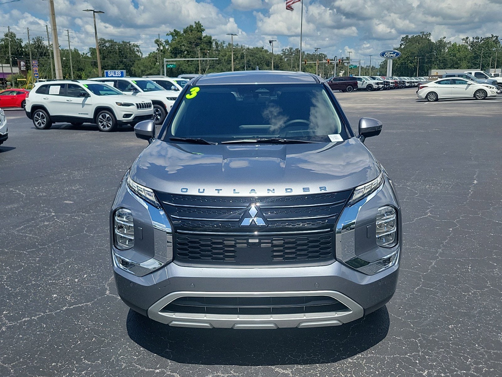 Used 2023 Mitsubishi Outlander SE with VIN JA4J4UA82PZ012560 for sale in Brooksville, FL