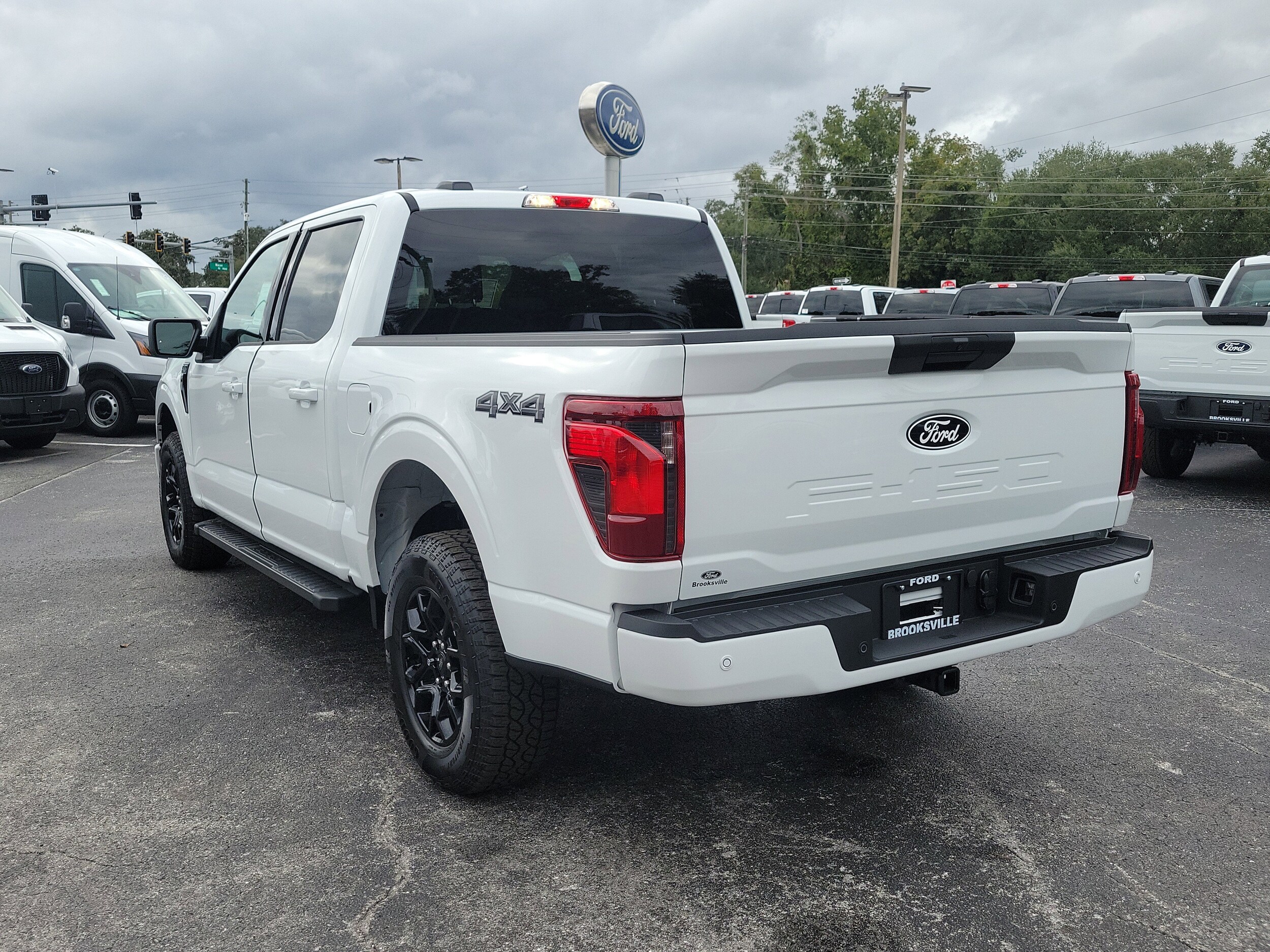 2025 Ford F-150 XLT photo 4