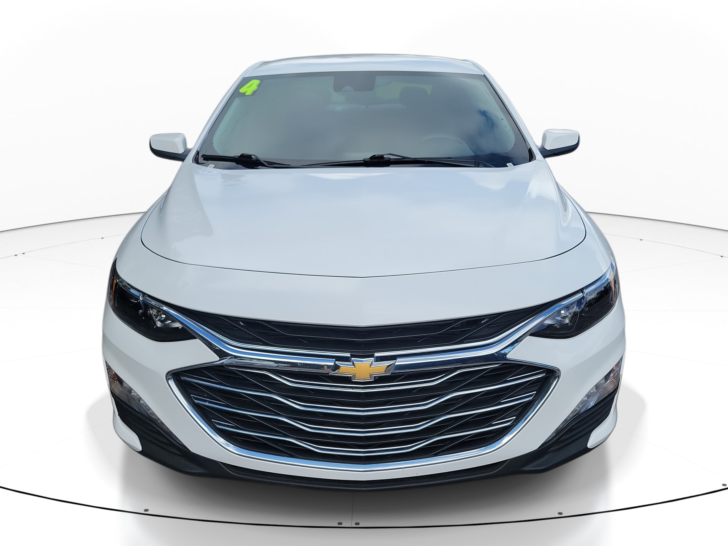 2024 Chevrolet Malibu 1LT photo 2