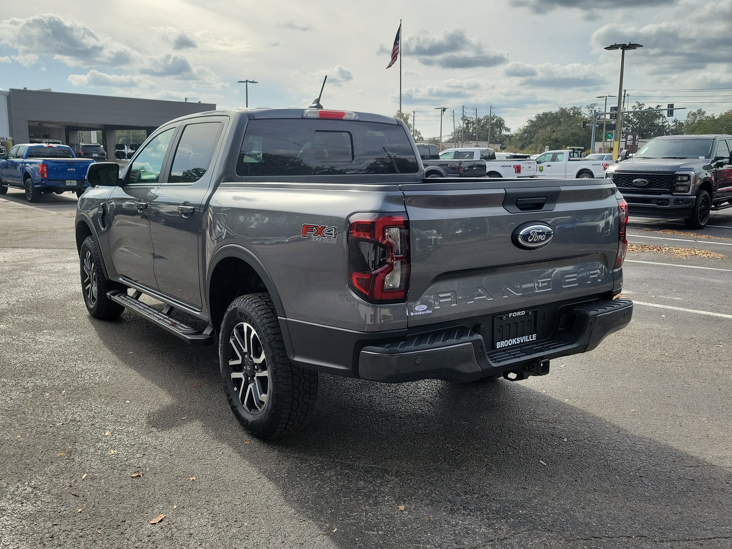 2025 Ford Ranger Lariat photo 3
