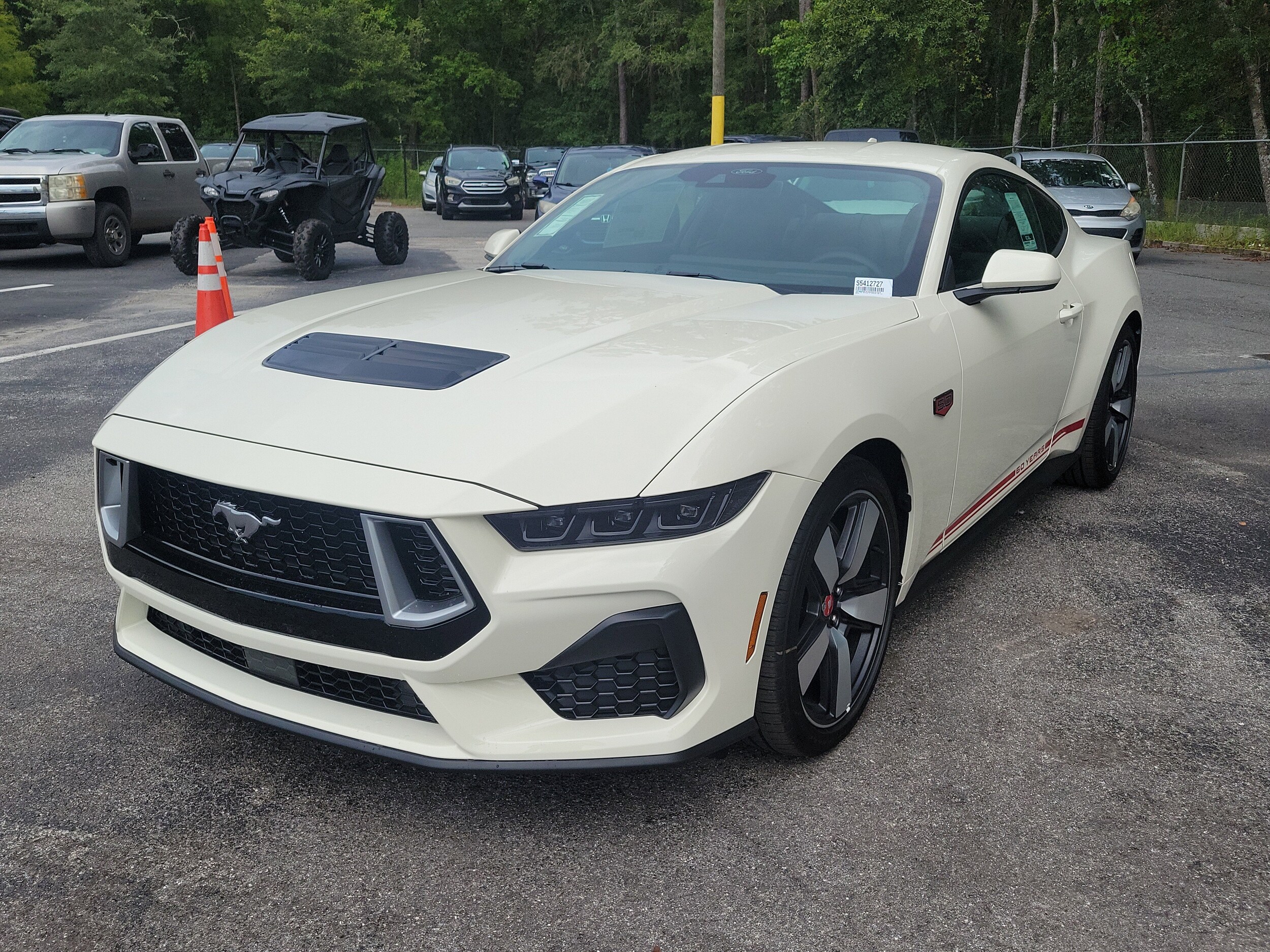 2025 Ford Mustang GT Premium photo 3
