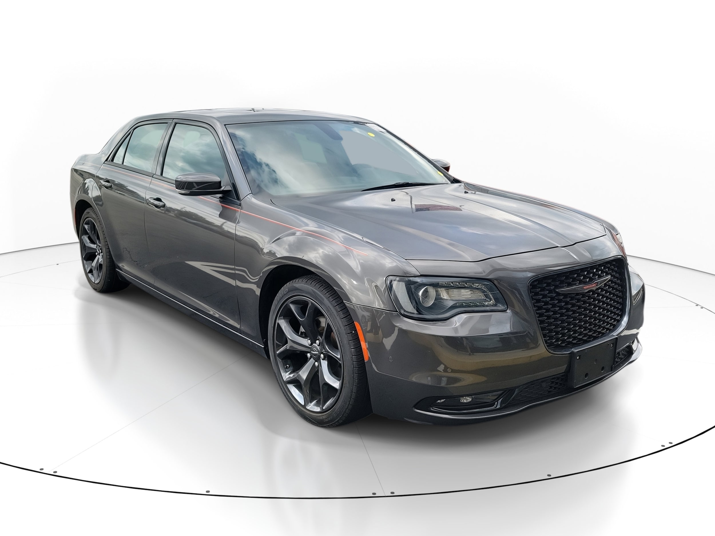 2023 Chrysler 300 S's photo