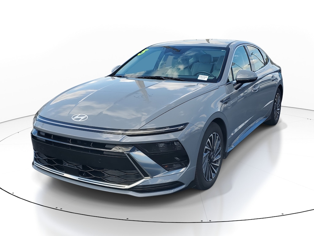 Used 2025 Hyundai Sonata Hybrid SEL Sedan