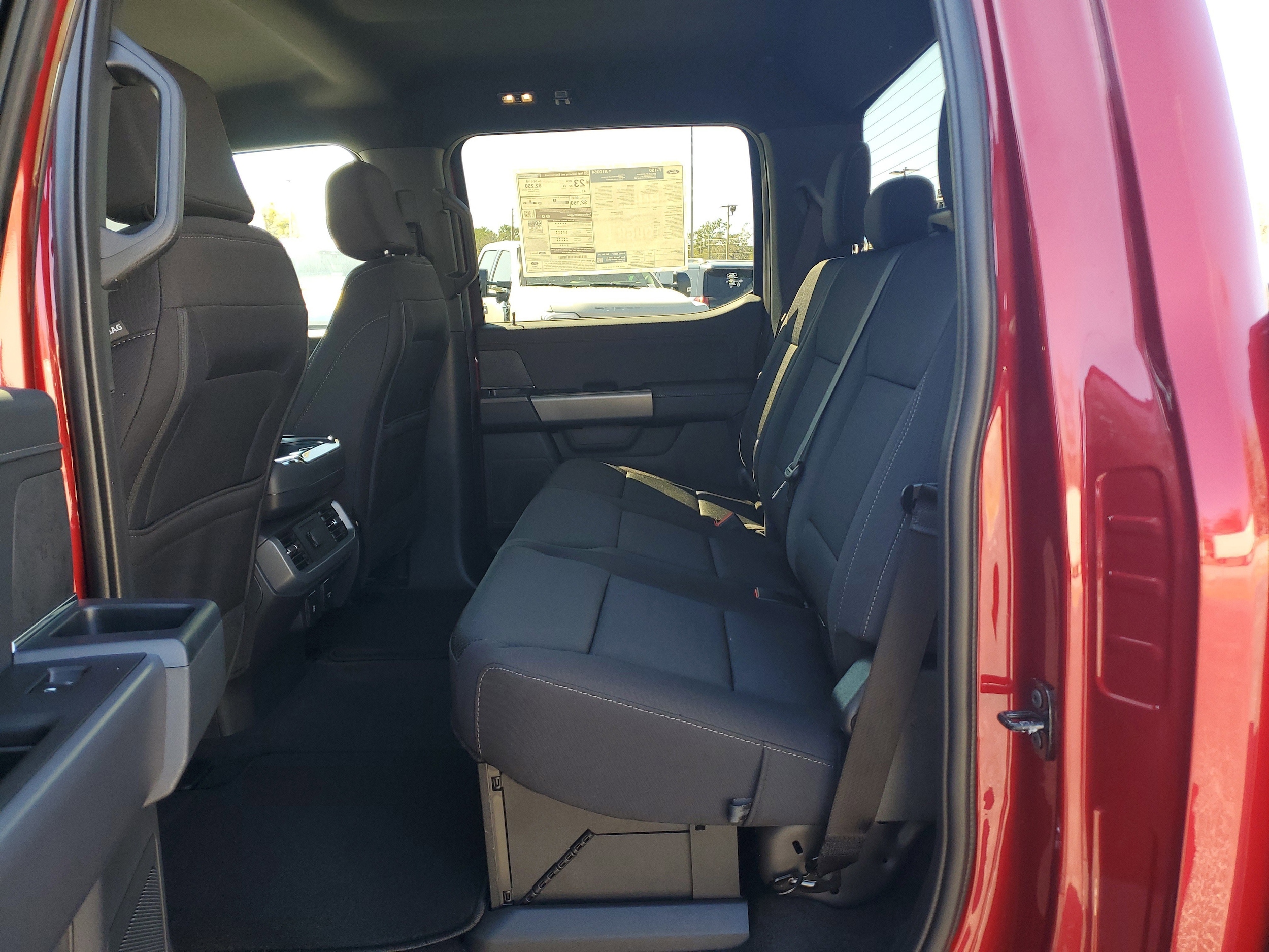 2026 Ford F-150 XLT - Photo 12