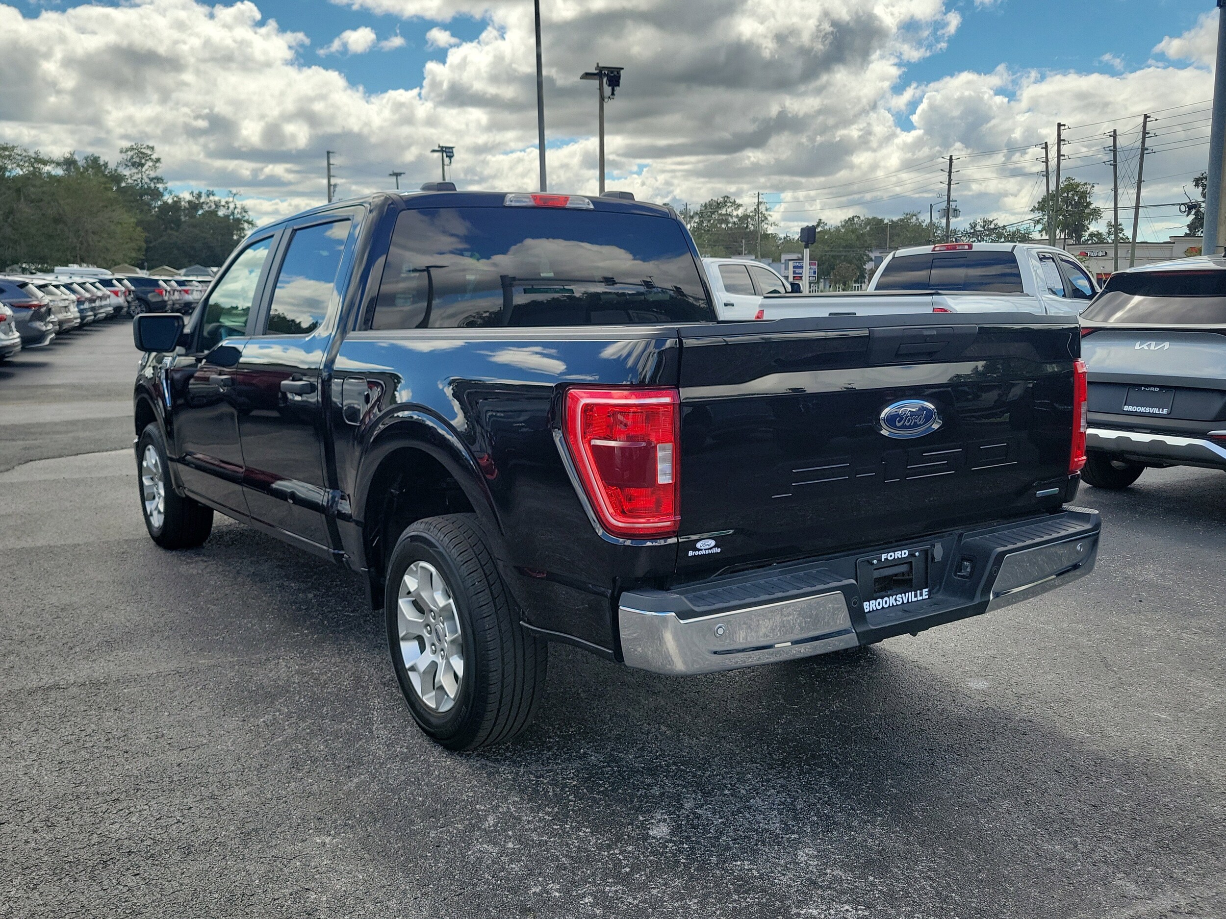 2023 Ford F-150 XLT photo 4