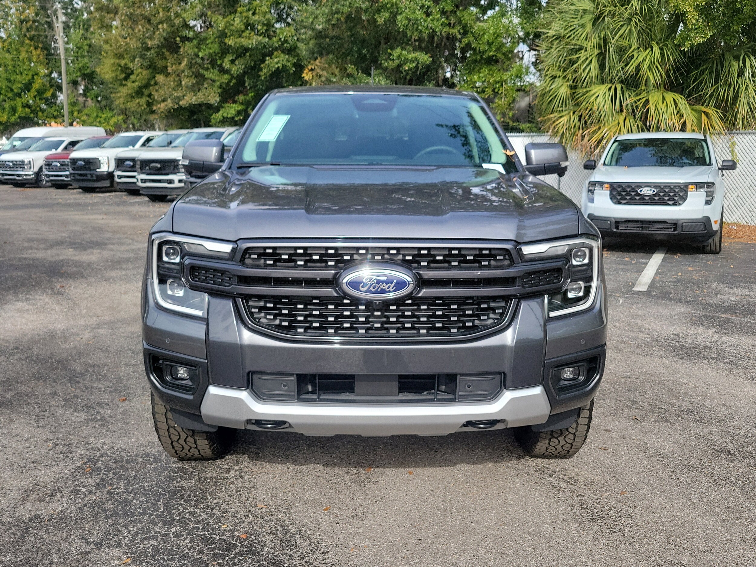 2025 Ford Ranger Lariat photo 2