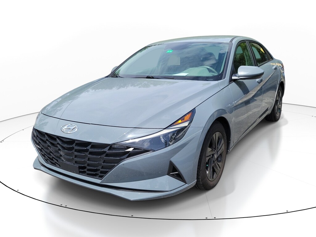 Used 2022 Hyundai Elantra SEL Sedan