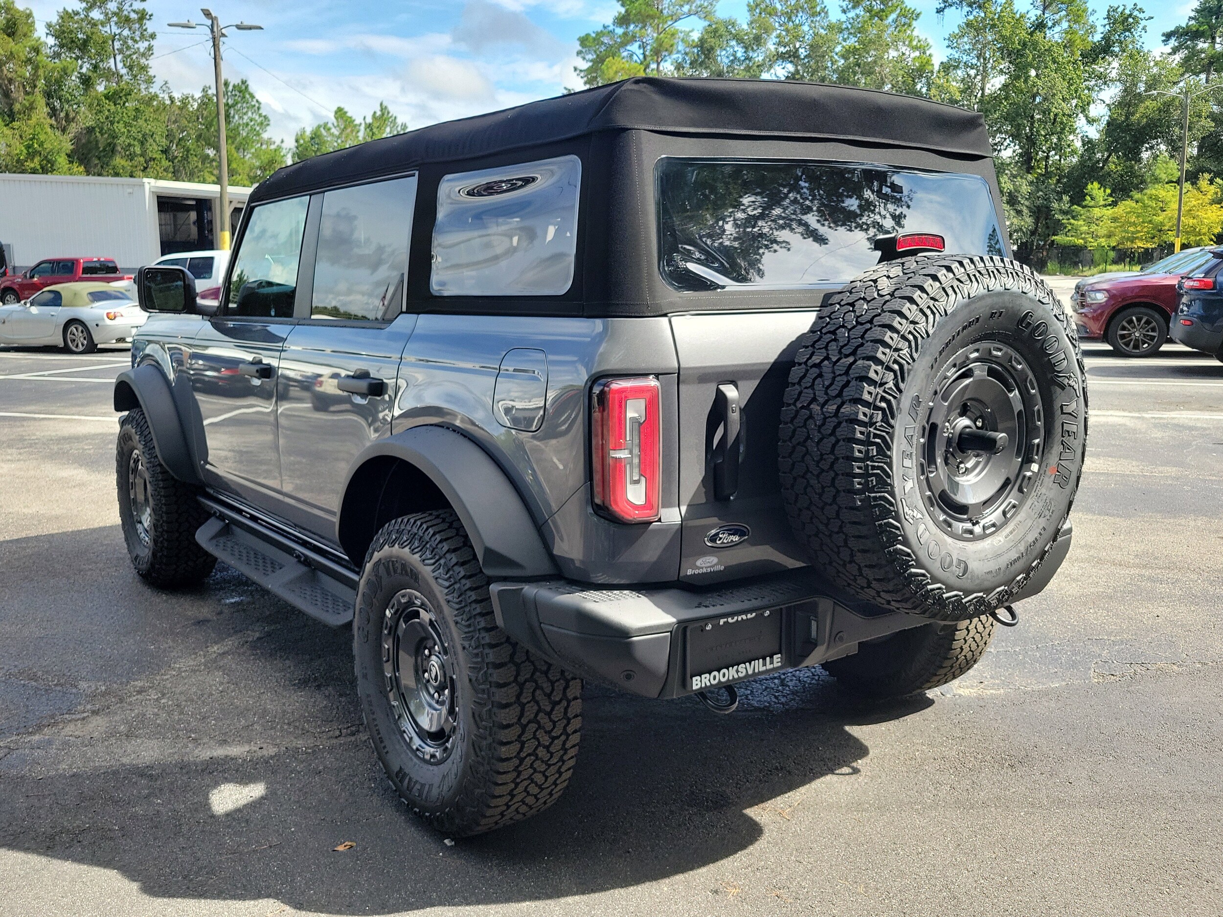 2025 Ford Bronco Badlands photo 4