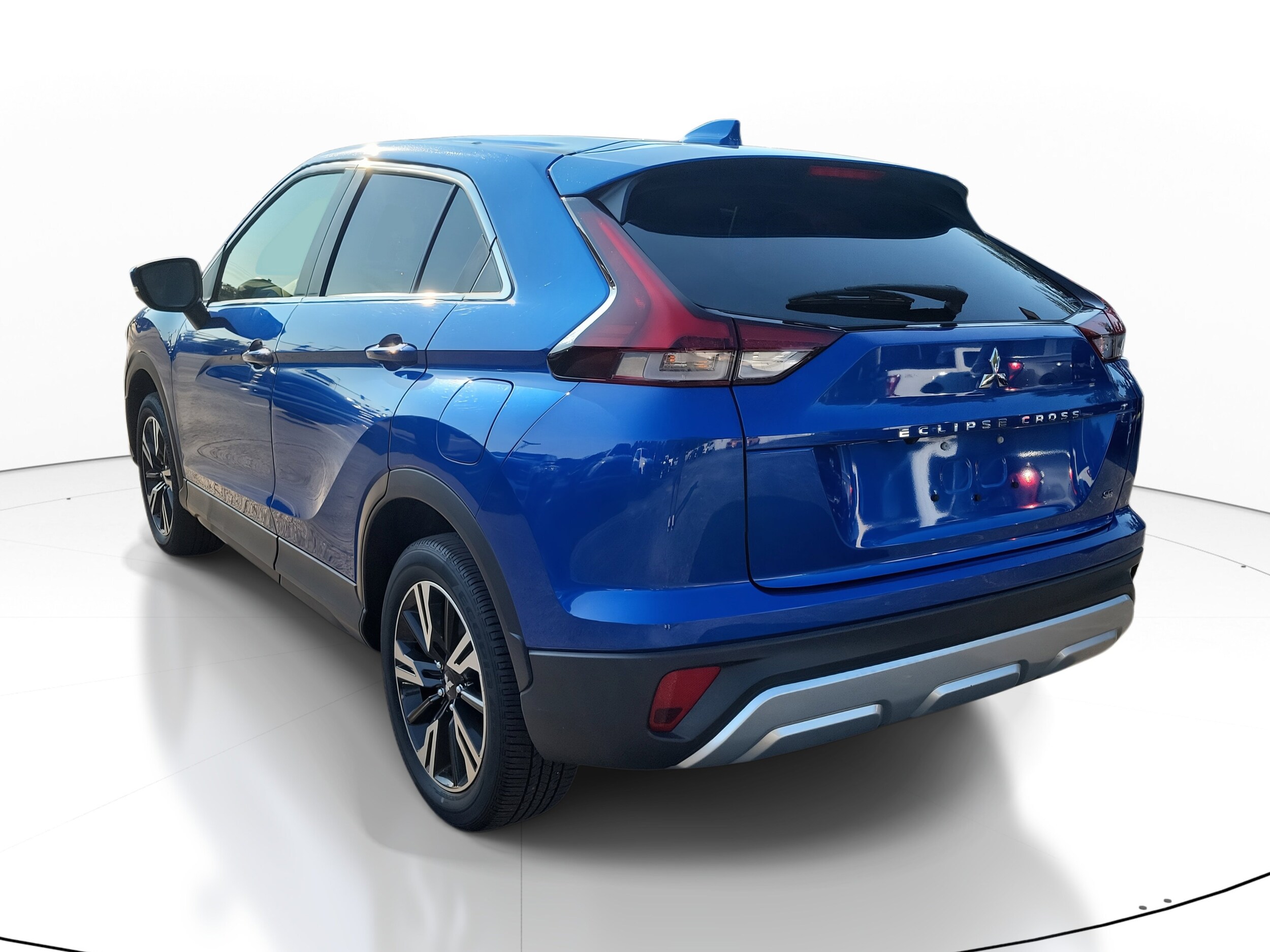 2024 Mitsubishi Eclipse Cross SE photo 4