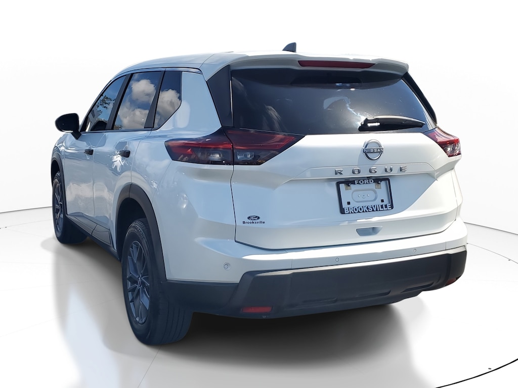 Used 2024 Nissan Rogue S SUV