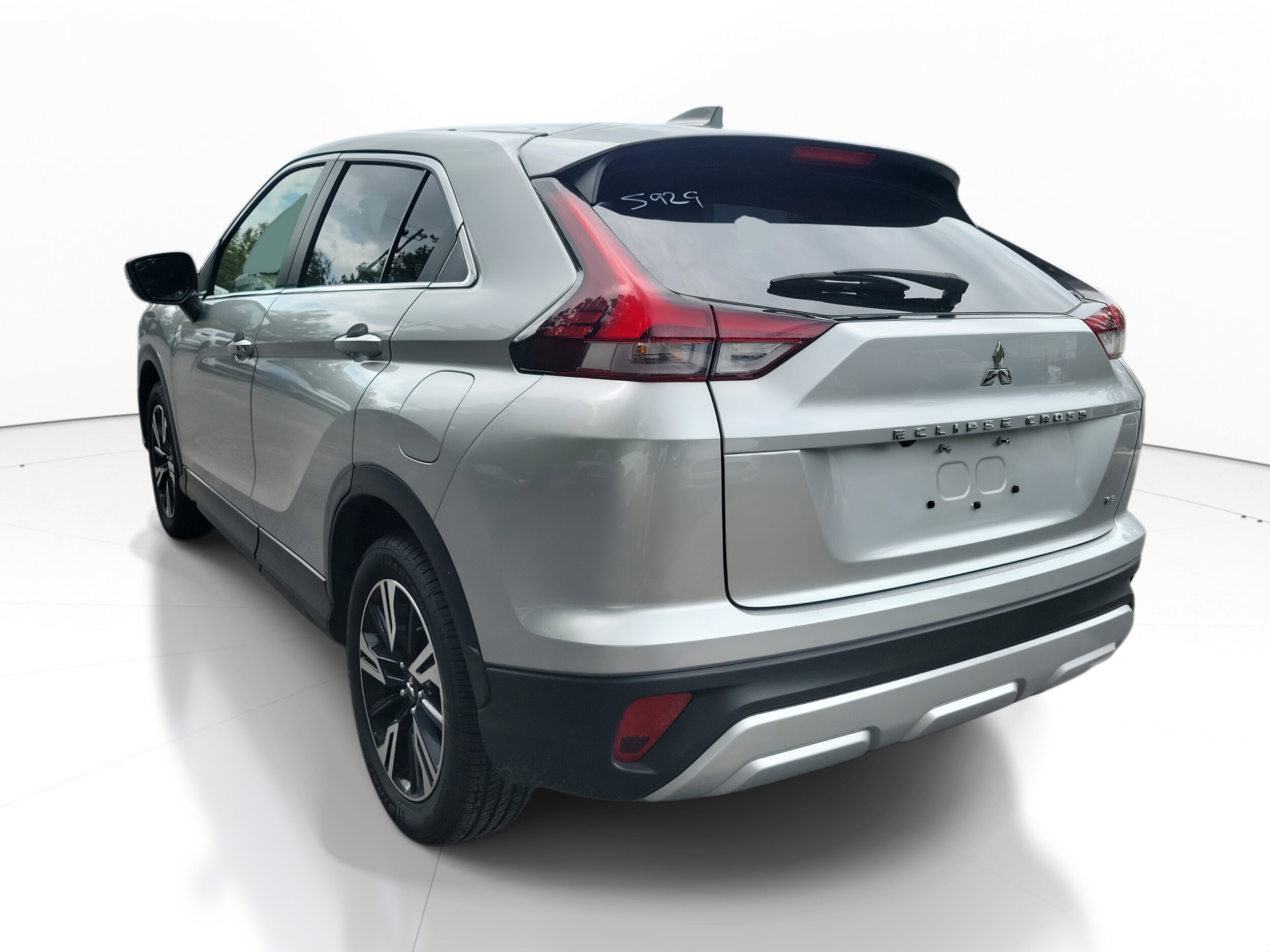2024 Mitsubishi Eclipse Cross SEL photo 4