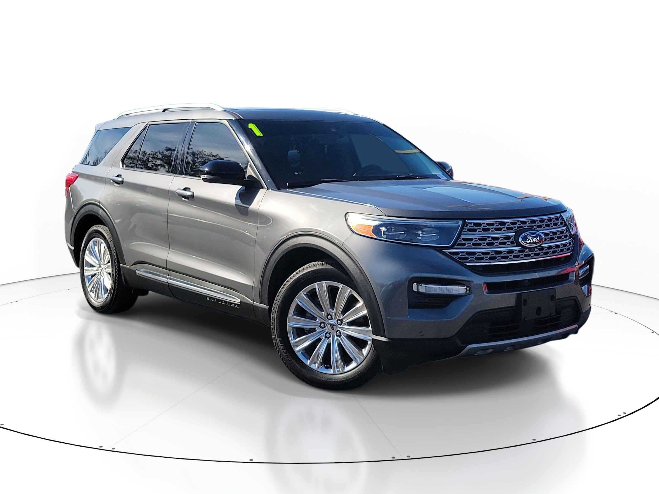 2021 Ford Explorer Limited's photo