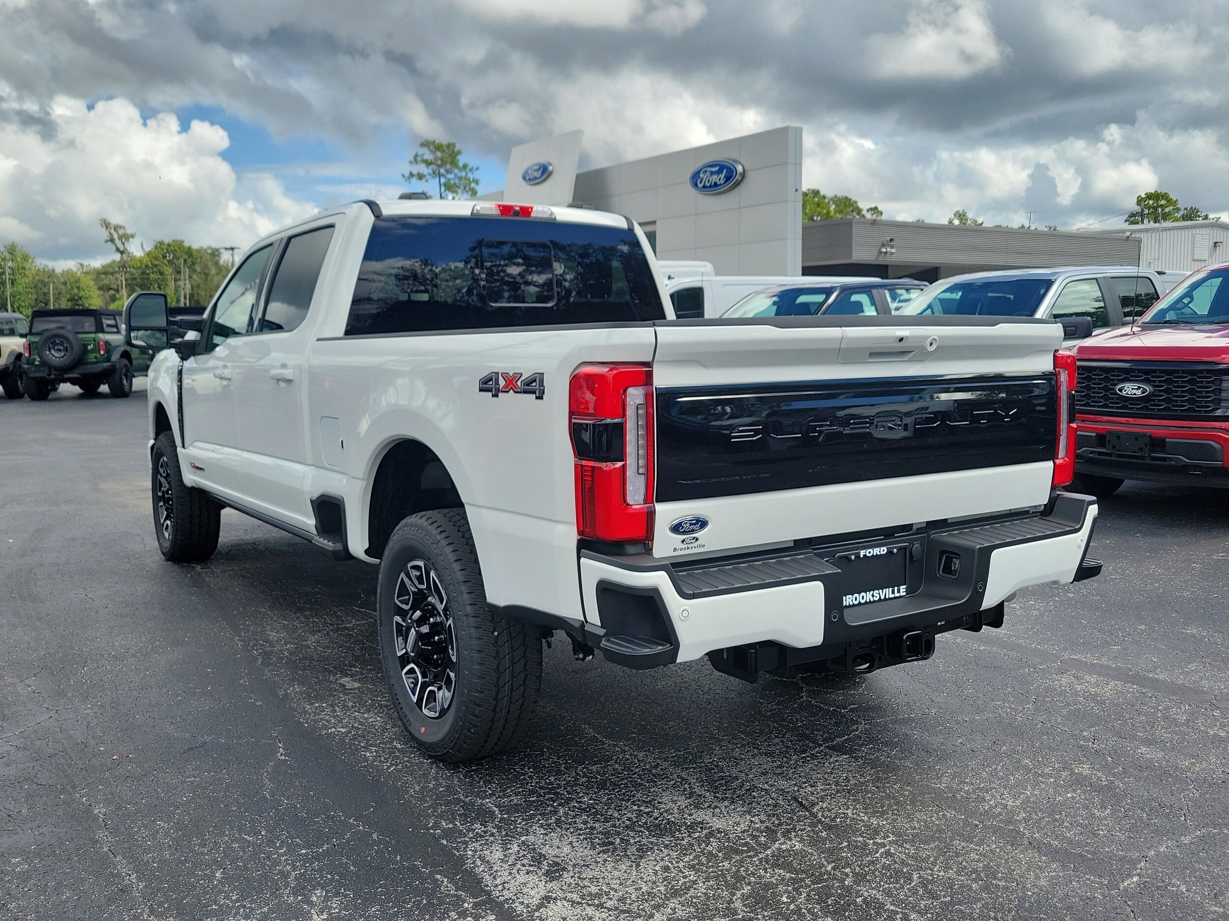 2026 Ford F-250 Platinum photo 4