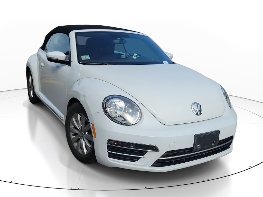 Used 2018 Volkswagen Beetle 2.0T SE Convertible