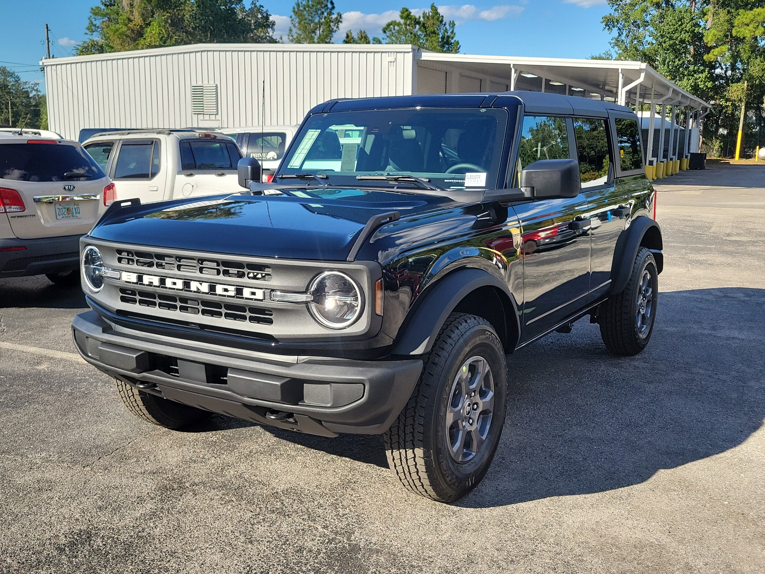 2025 Ford Bronco Big Bend photo 2