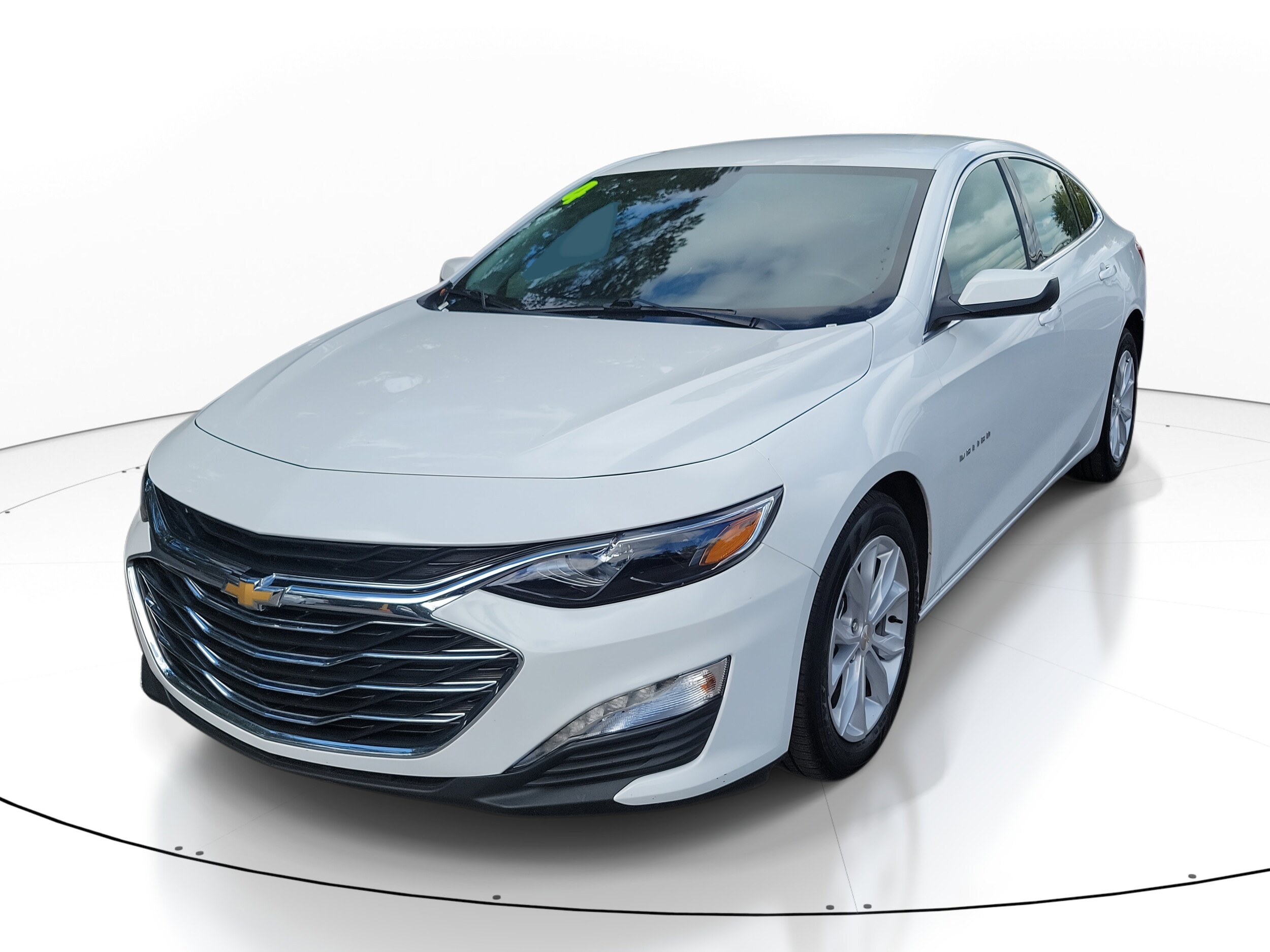 2024 Chevrolet Malibu 1LT photo 3