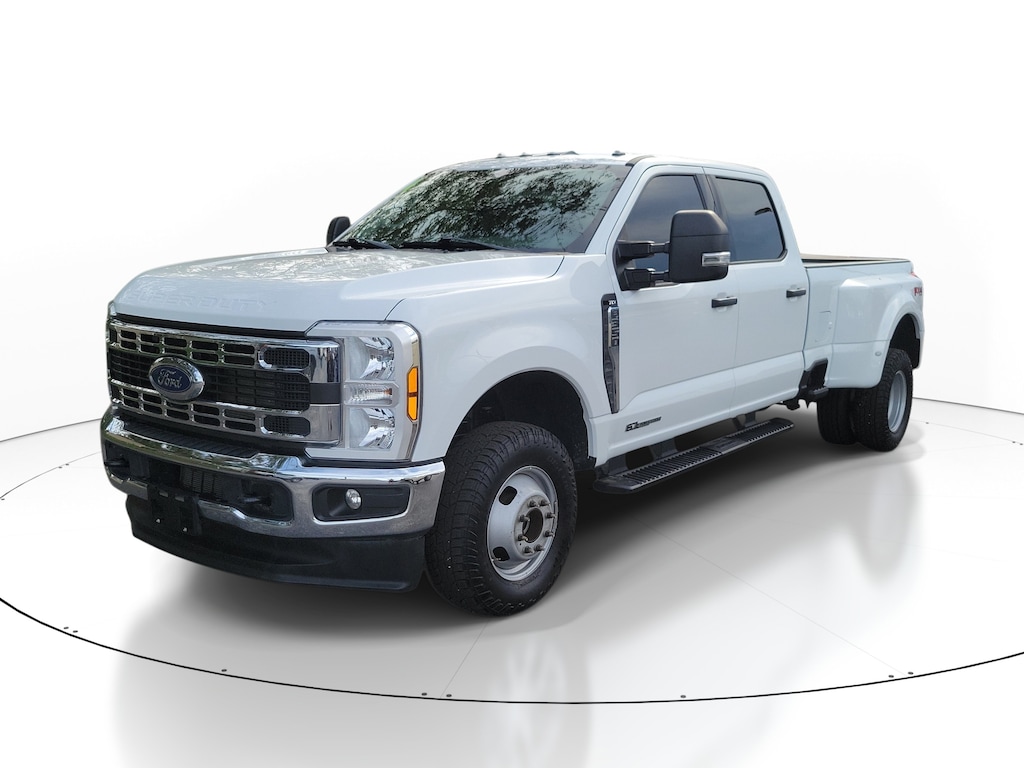Used 2024 Ford F-350 XLT Truck Crew Cab