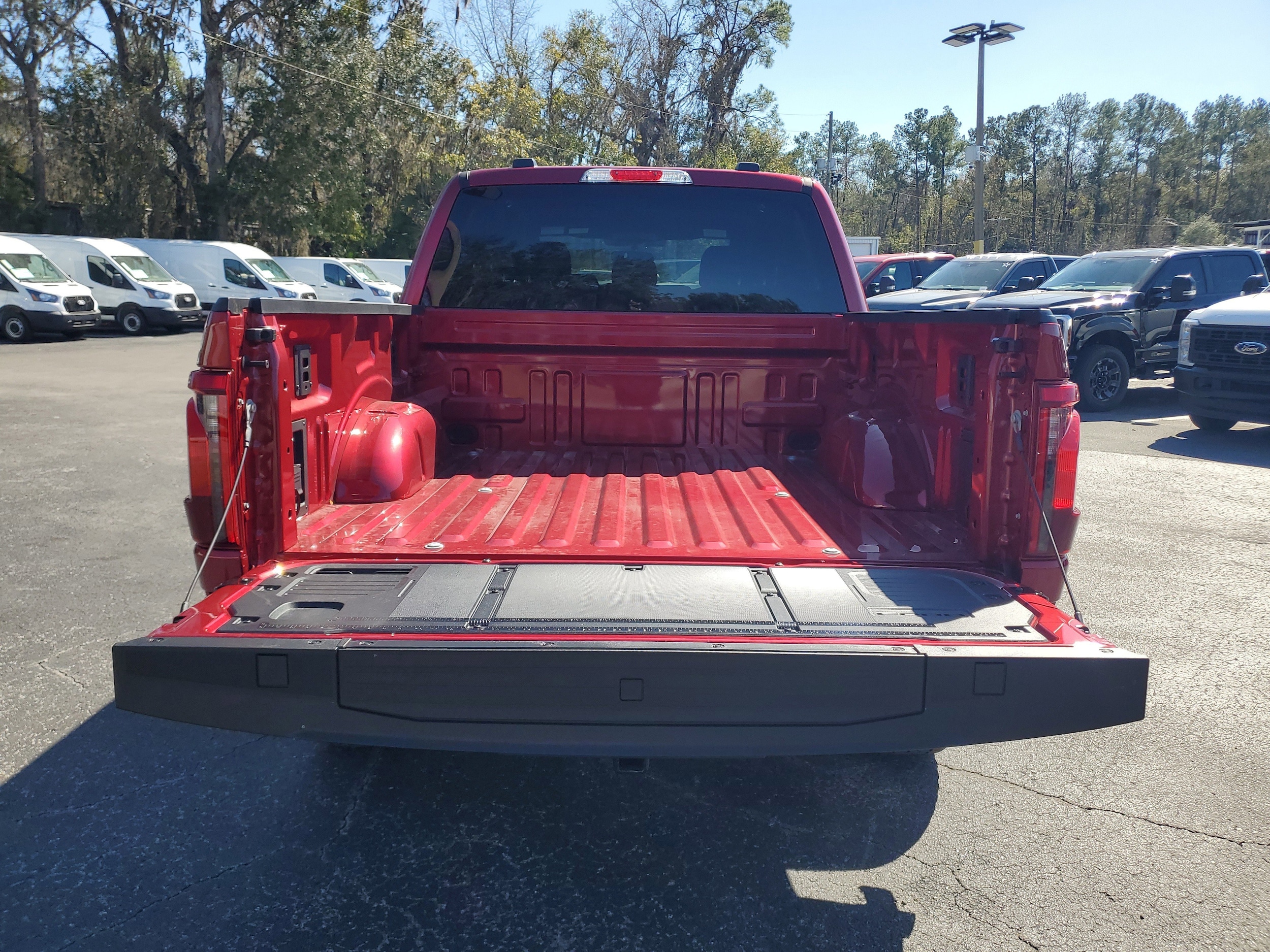 2026 Ford F-150 XLT - Photo 10