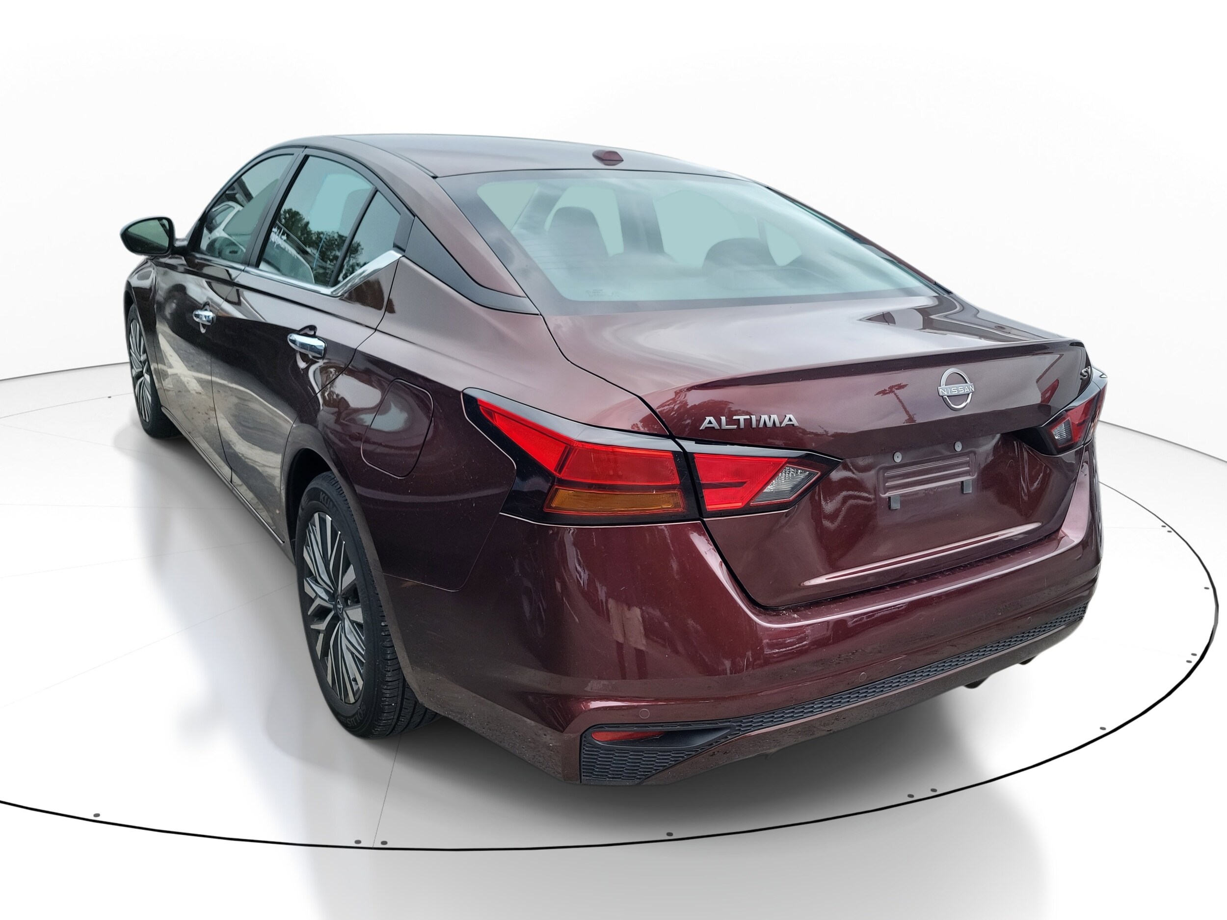 2024 Nissan Sentra SV photo 4