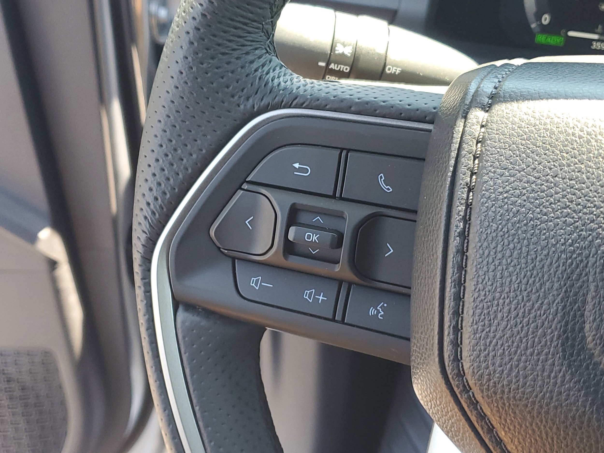 2025 Toyota Tacoma TRD Off Road - Photo 28