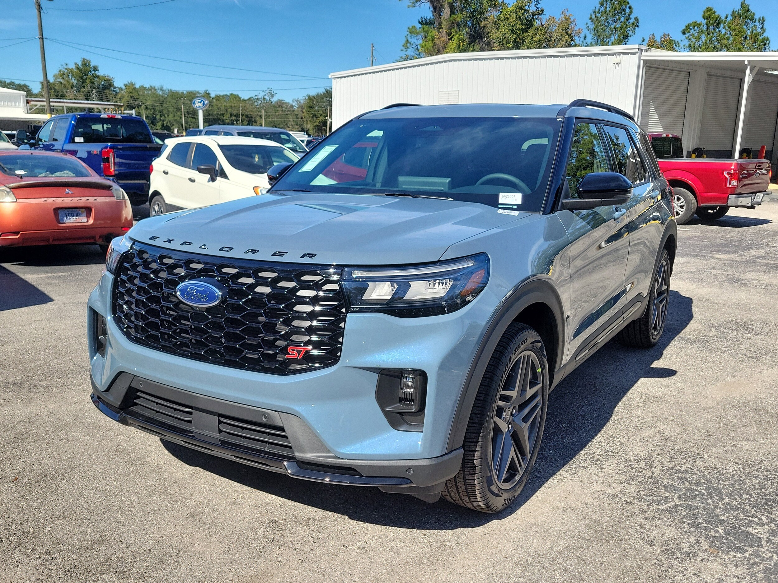 2026 Ford Explorer ST photo 2