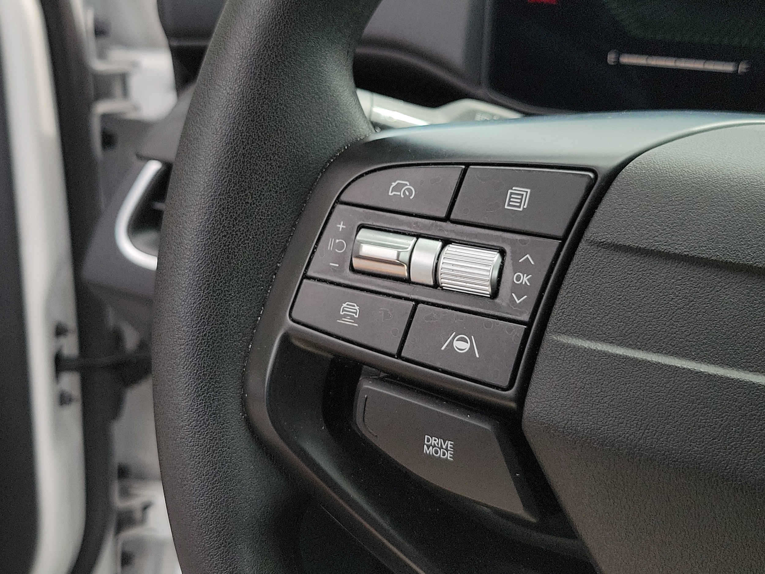 2025 Kia K4 LXS - Photo 26