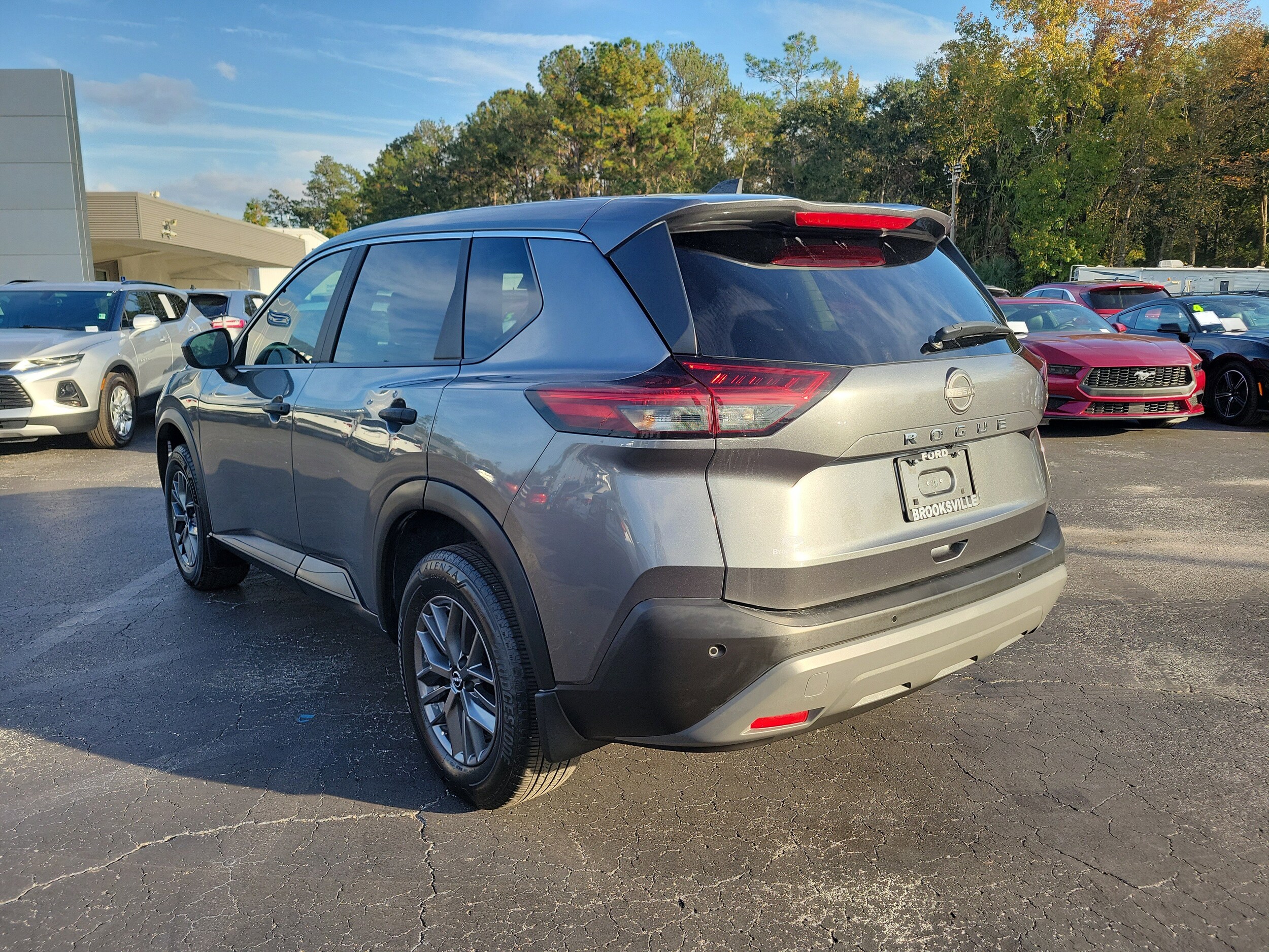 2023 Nissan Rogue S photo 4