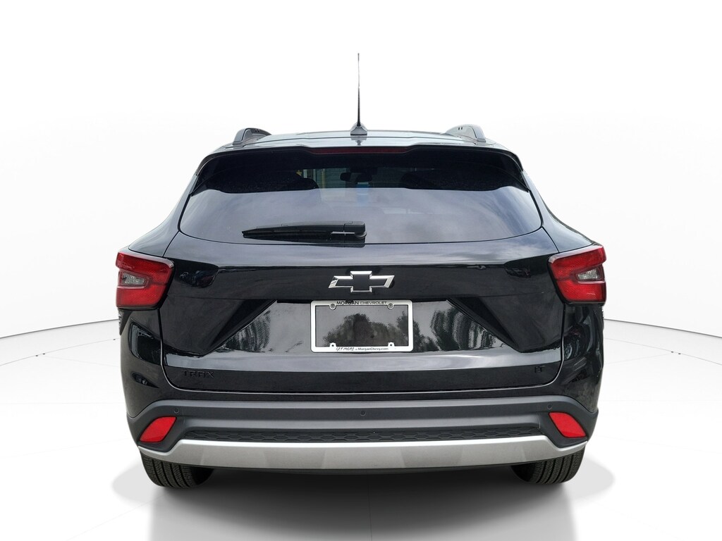Used 2025 Chevrolet Trax LT SUV
