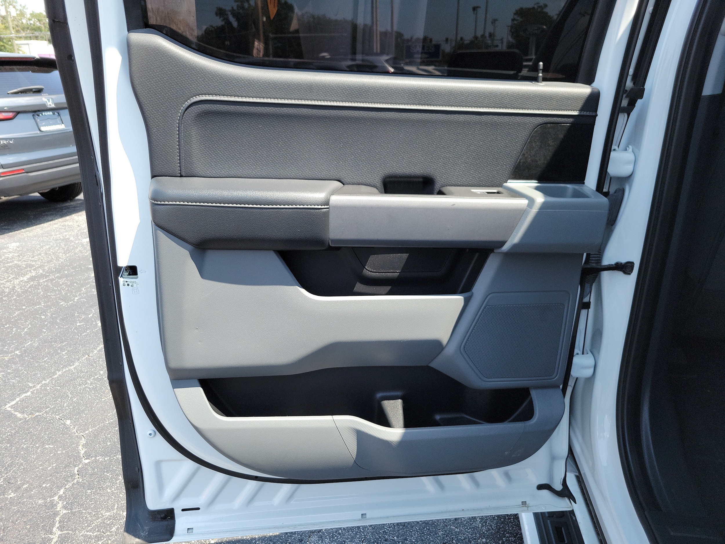2022 Ford F-150 XLT - Photo 22