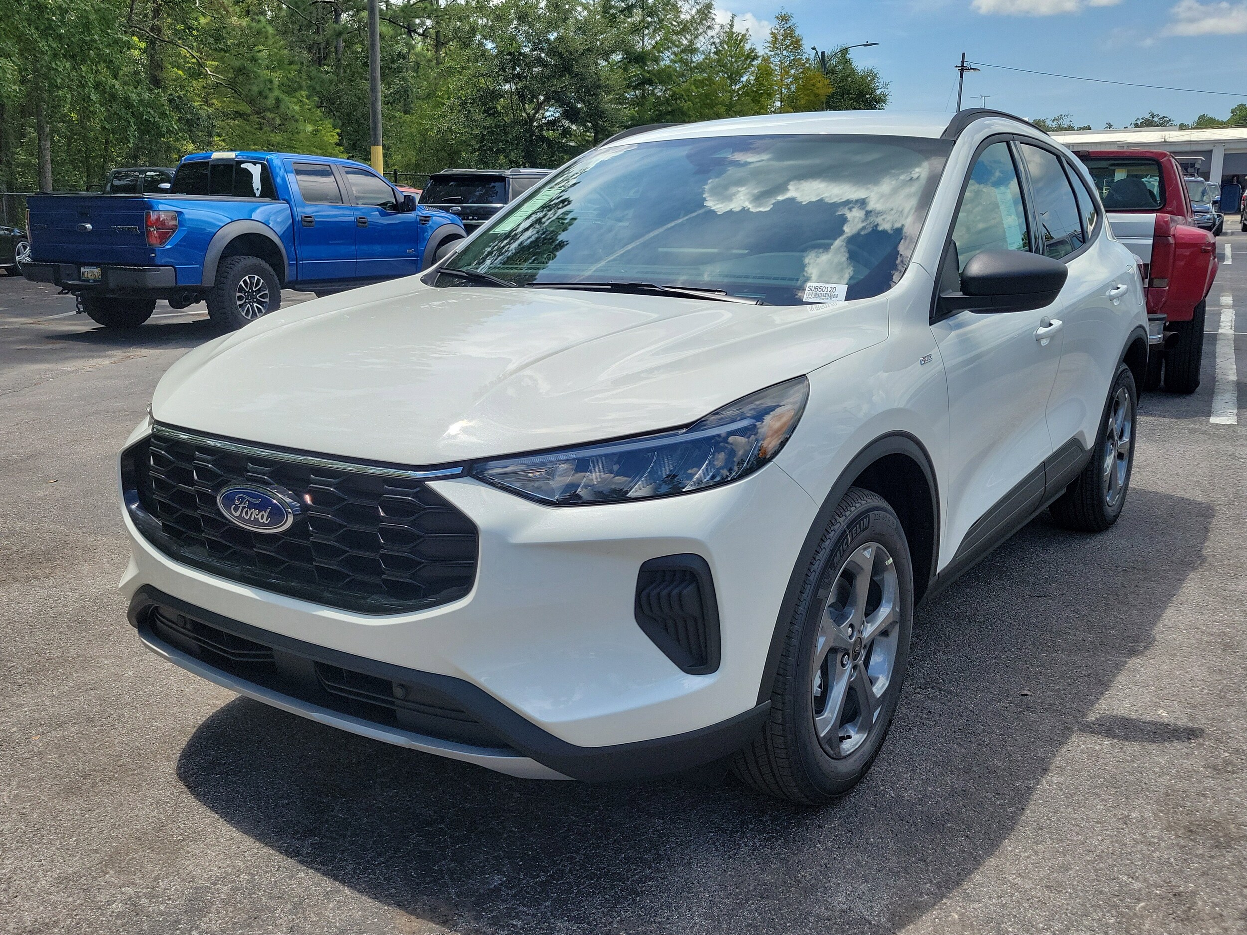 2025 Ford Escape ST-Line photo 3