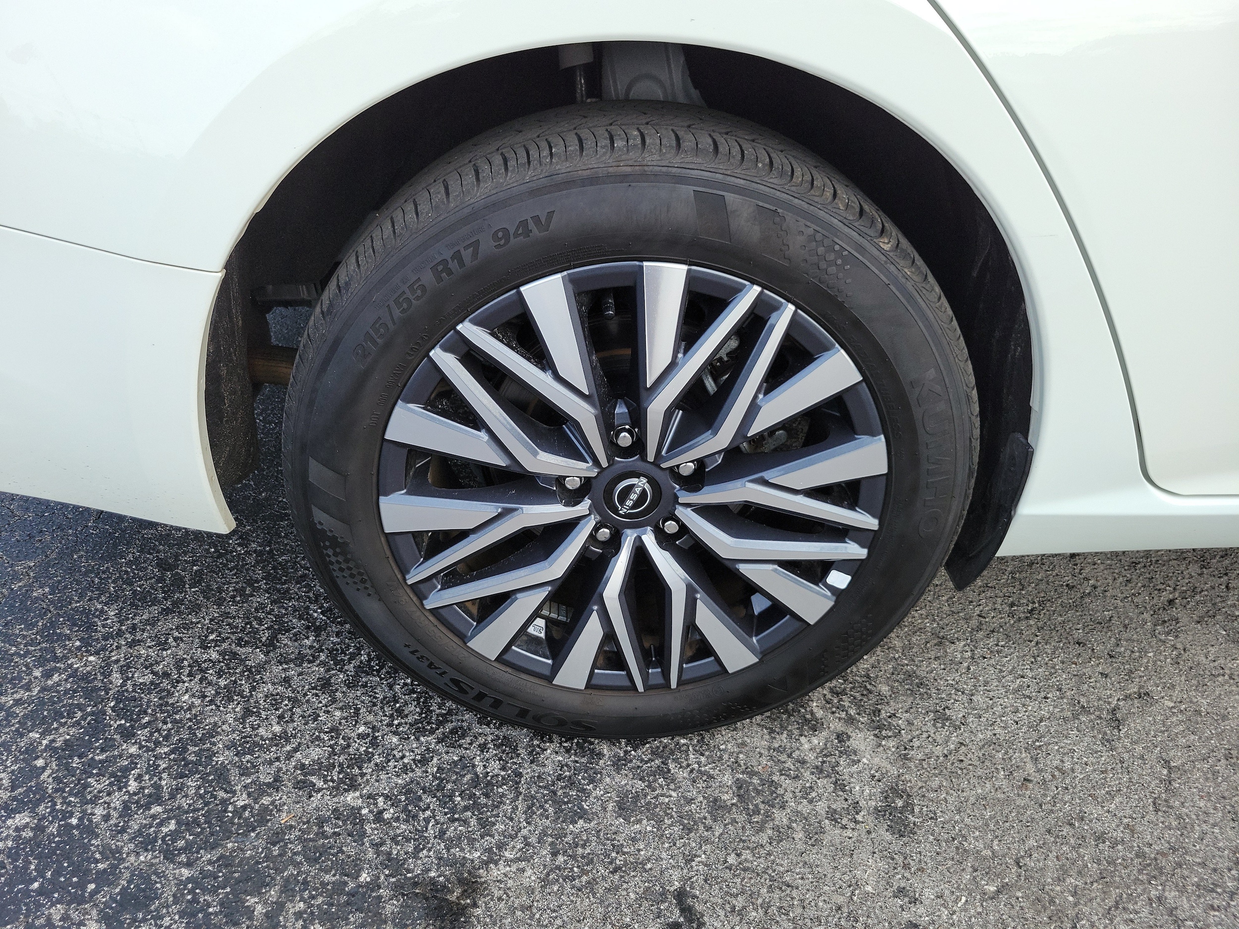 2025 Nissan Altima SV - Photo 7