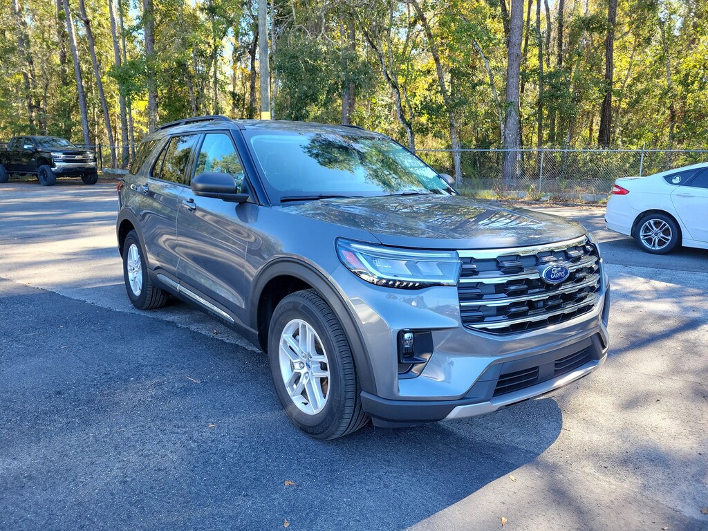 Used 2025 Ford Explorer Active SUV