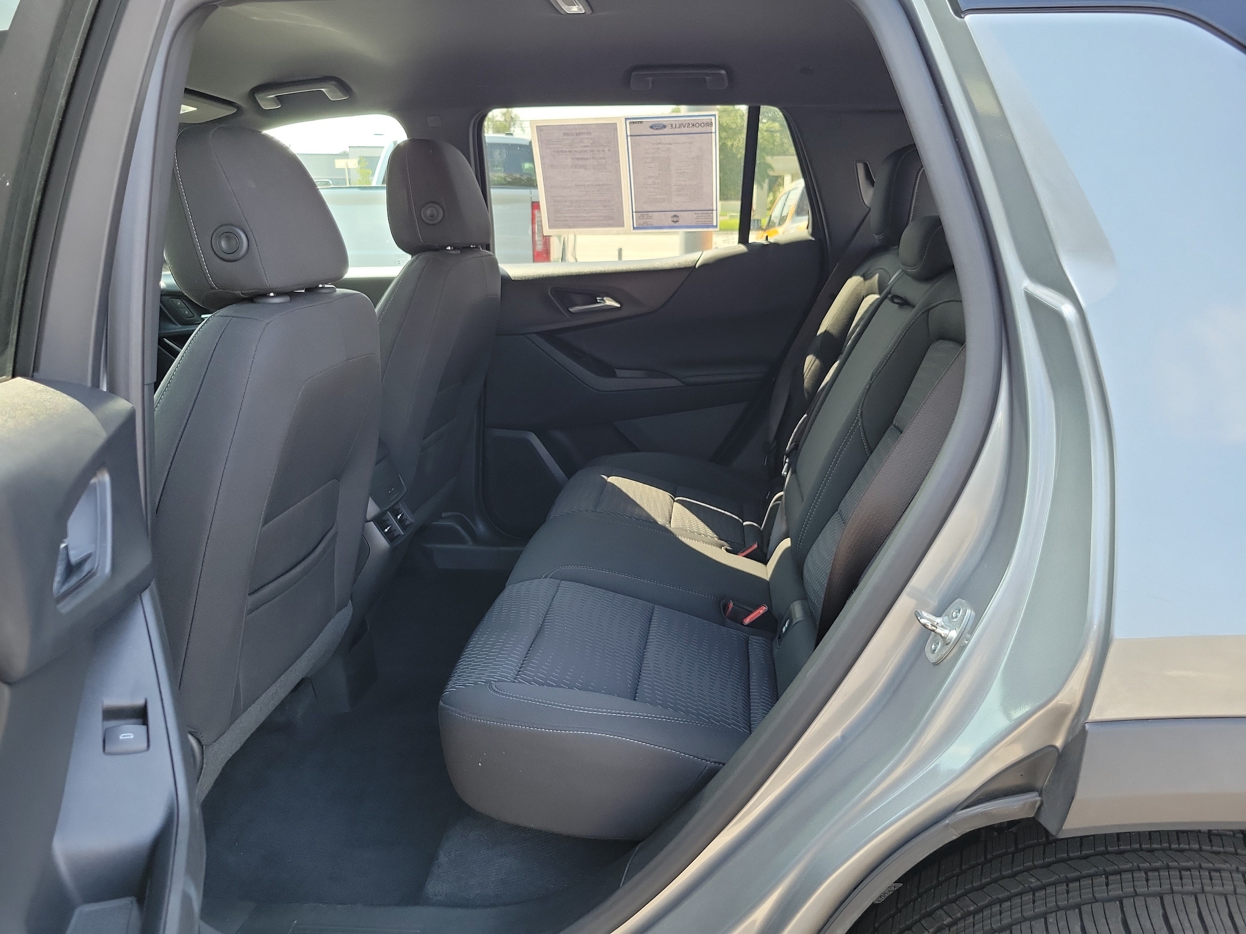 2025 Chevrolet Equinox LT - Photo 22