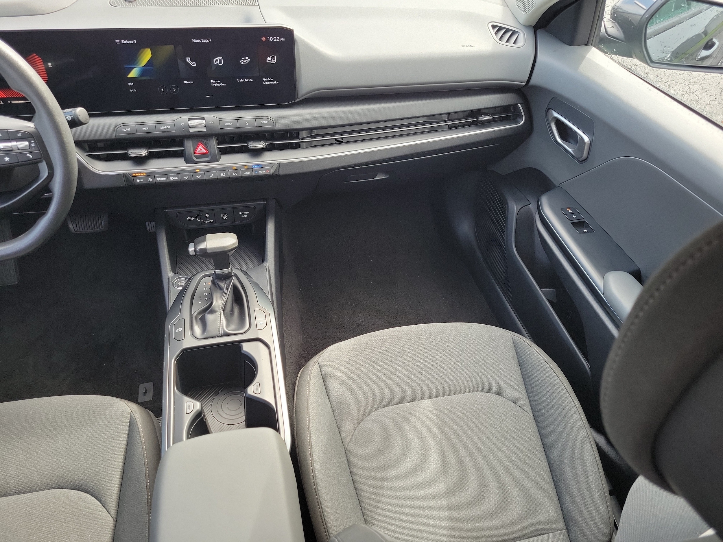 2025 Kia K4 LXS - Photo 13