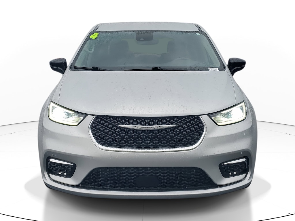 Used 2024 Chrysler Pacifica Touring L Van Passenger Van