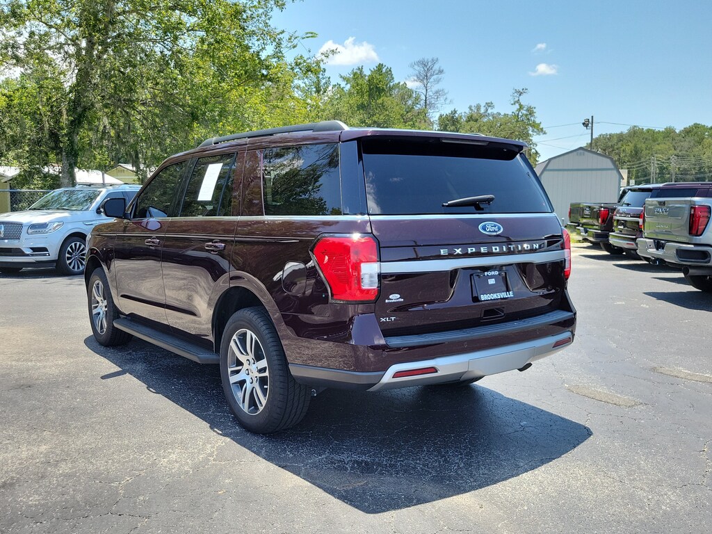 Used 2024 Ford Expedition XLT SUV