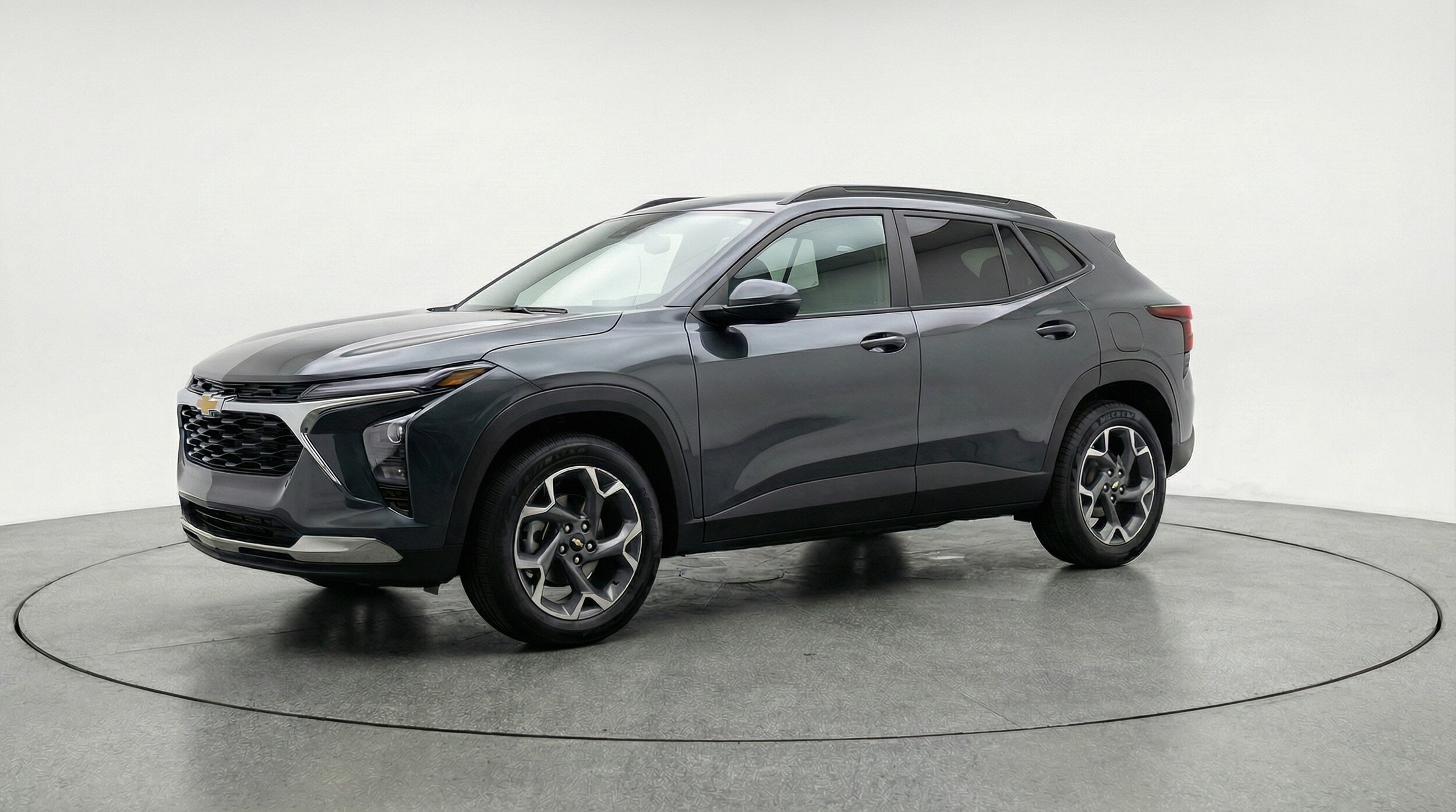 Thumbnail: 2025 Chevrolet Trax - 3