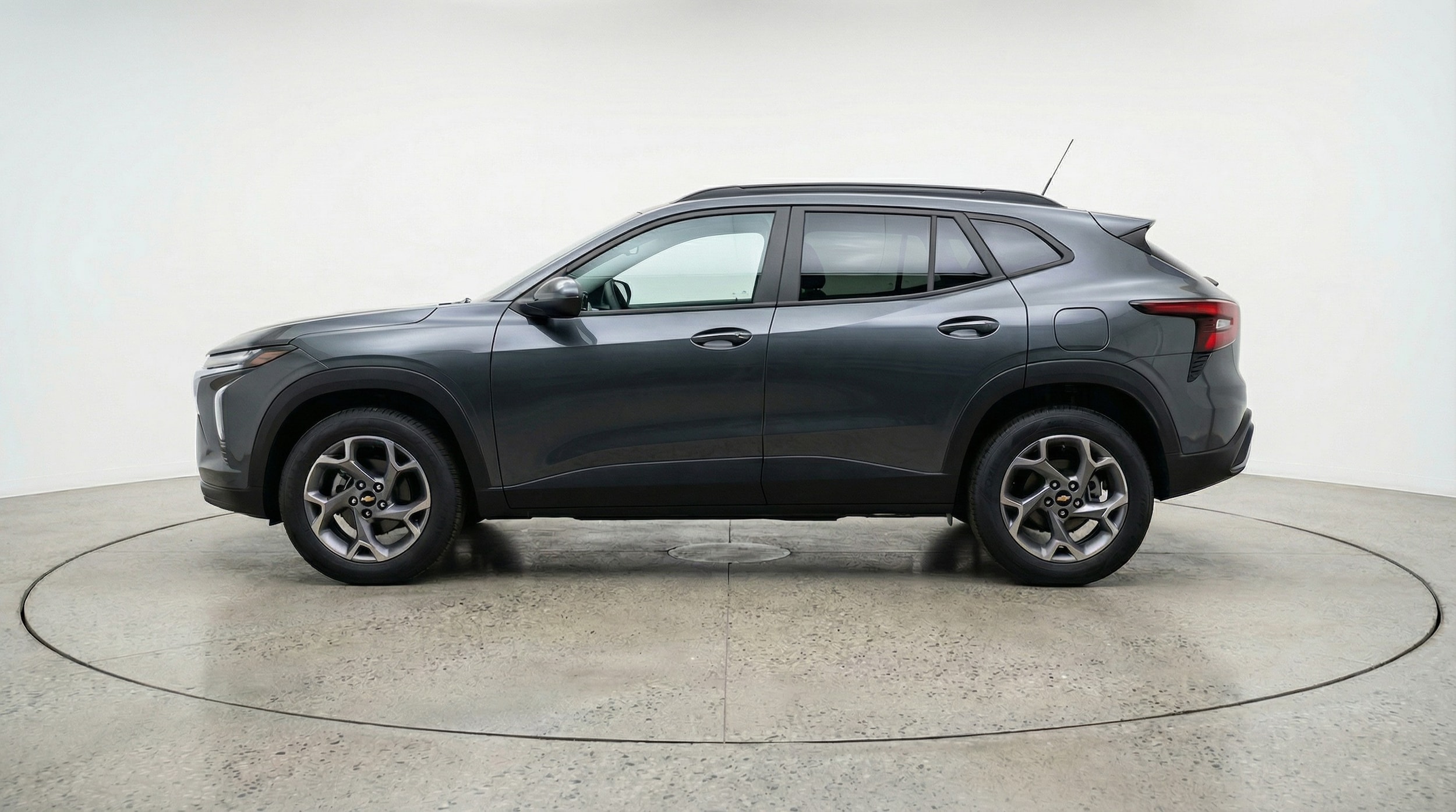 Thumbnail: 2025 Chevrolet Trax - 4