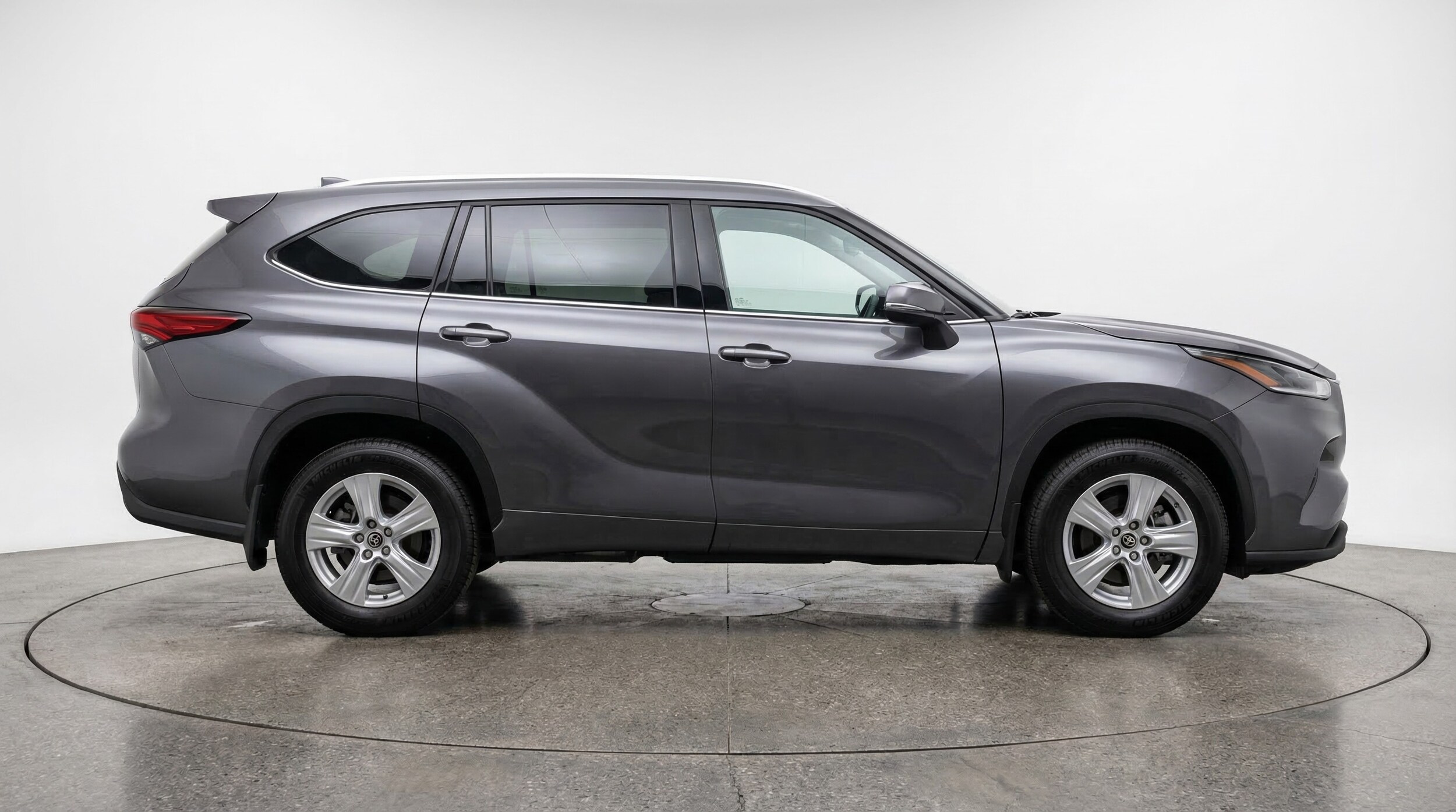 Thumbnail: 2025 Toyota Highlander - 8