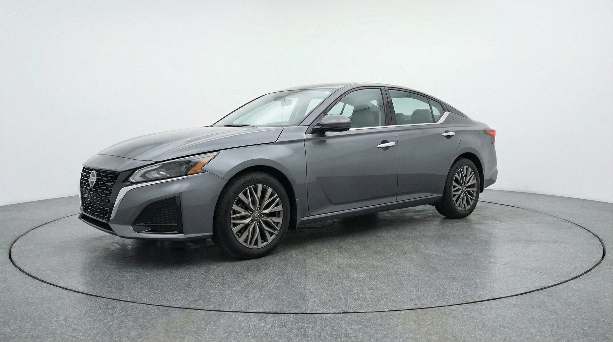 Thumbnail: 2025 Nissan Altima - 3