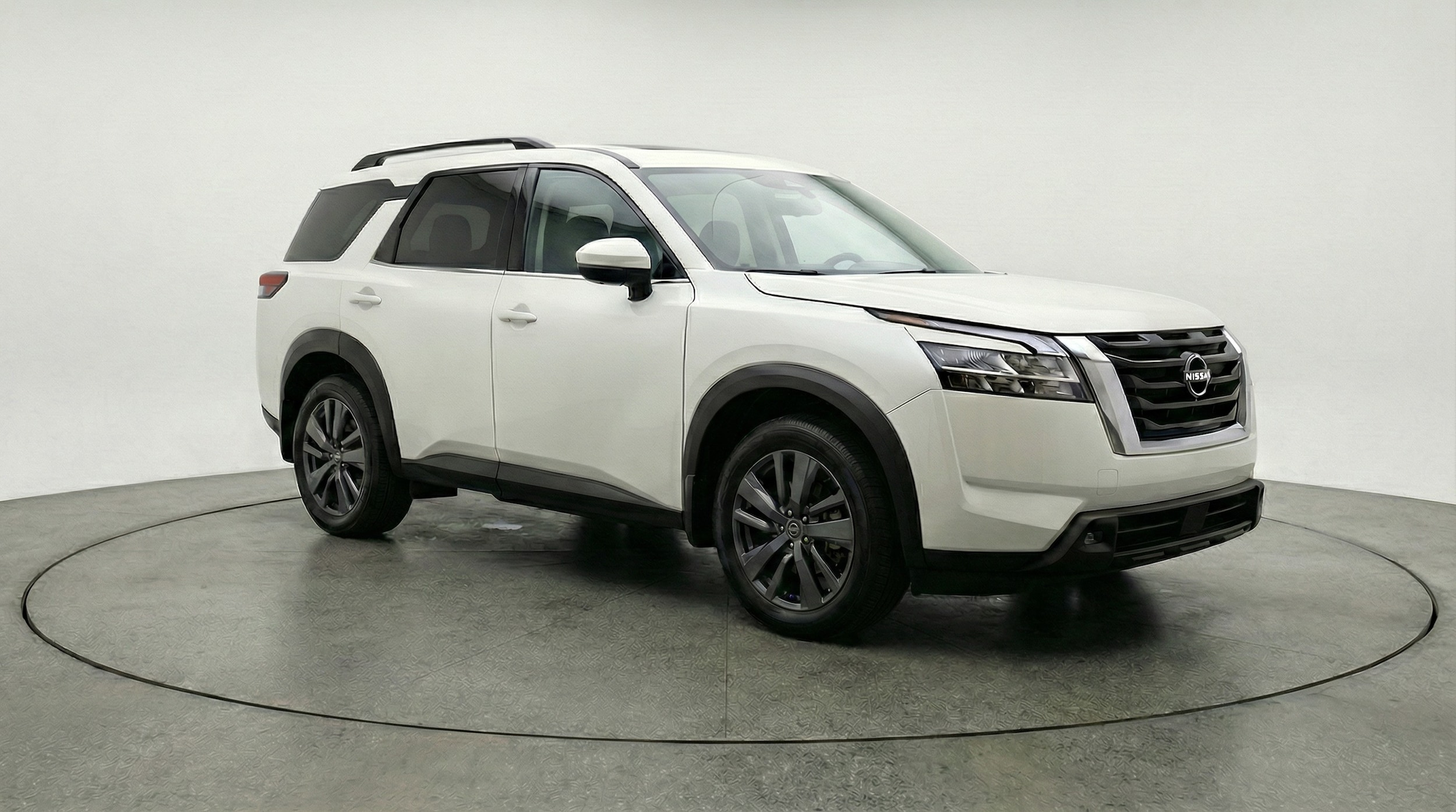 Thumbnail: 2025 Nissan Pathfinder - 1