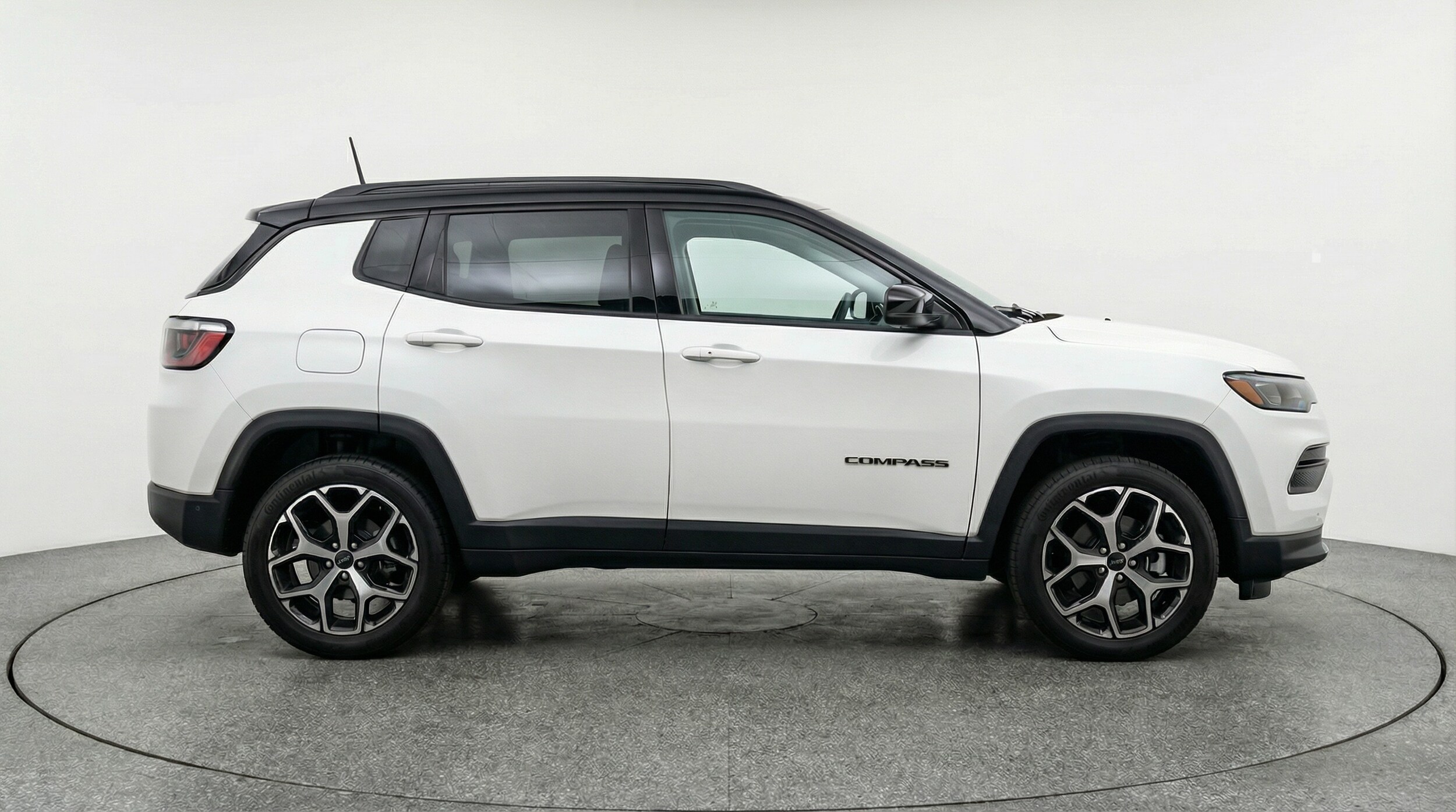 Thumbnail: 2025 Jeep Compass - 8