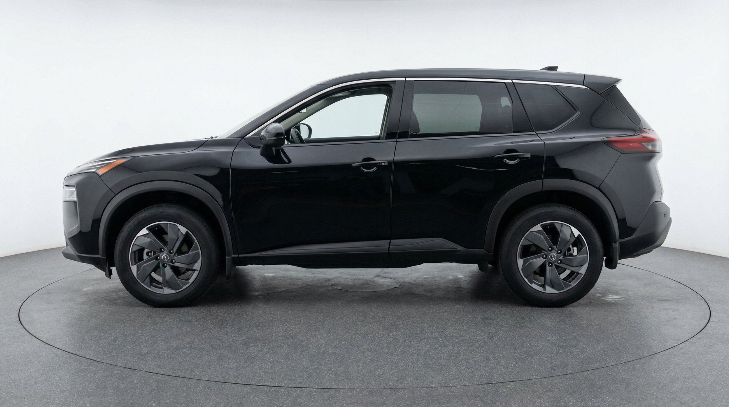 Thumbnail: 2025 Nissan Rogue - 5